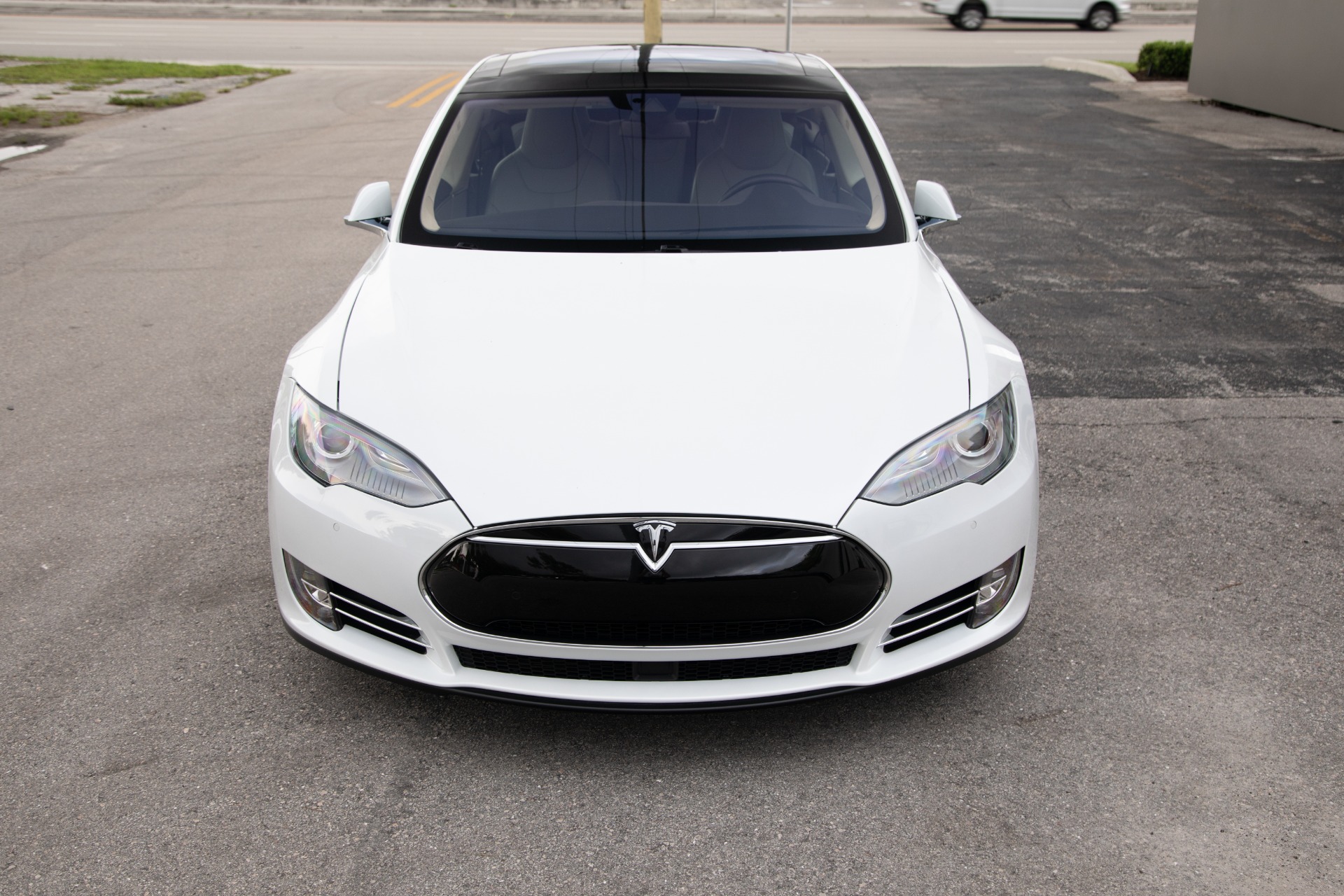 Used-2015-Tesla-Model-S-P90D