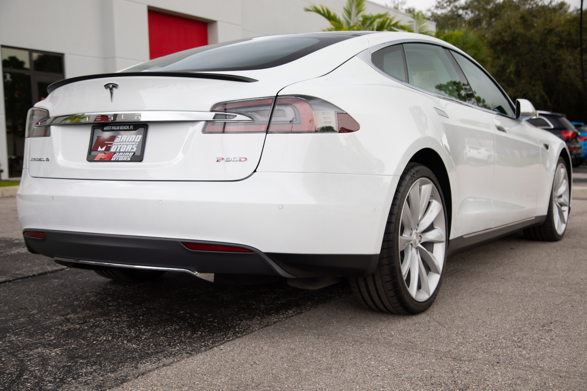 Used-2015-Tesla-Model-S-P90D