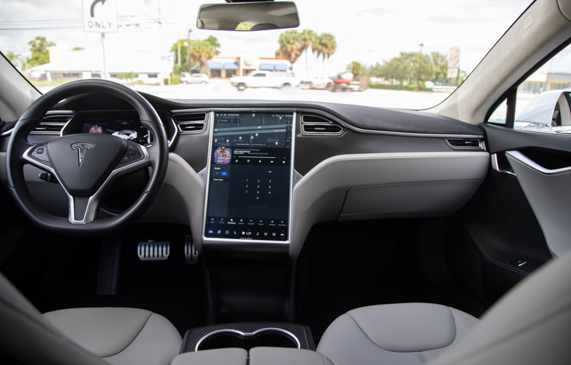Used-2015-Tesla-Model-S-P90D