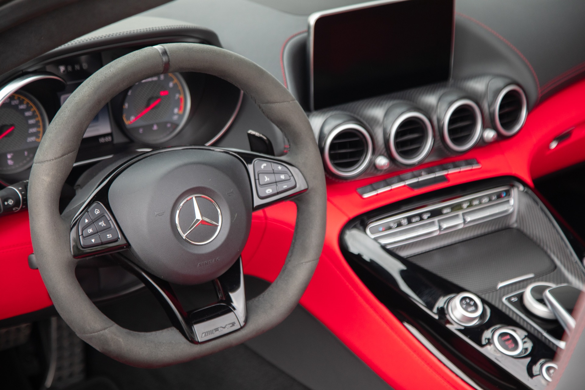 Used-2018-Mercedes-Benz-AMG-GT-C