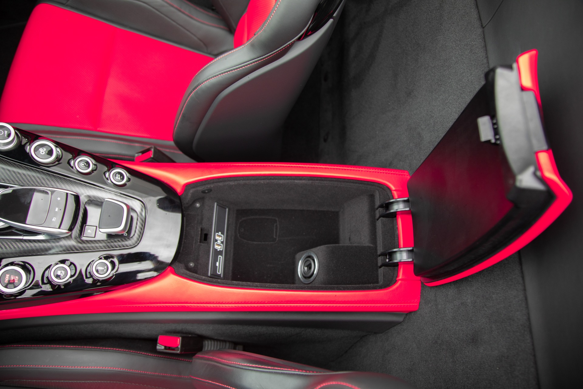 Used-2018-Mercedes-Benz-AMG-GT-C