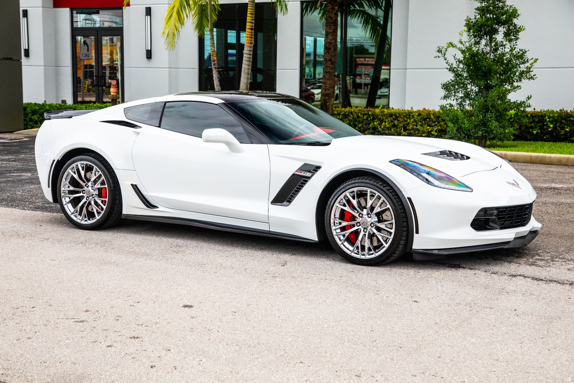 Used-2016-Chevrolet-Corvette-Z06