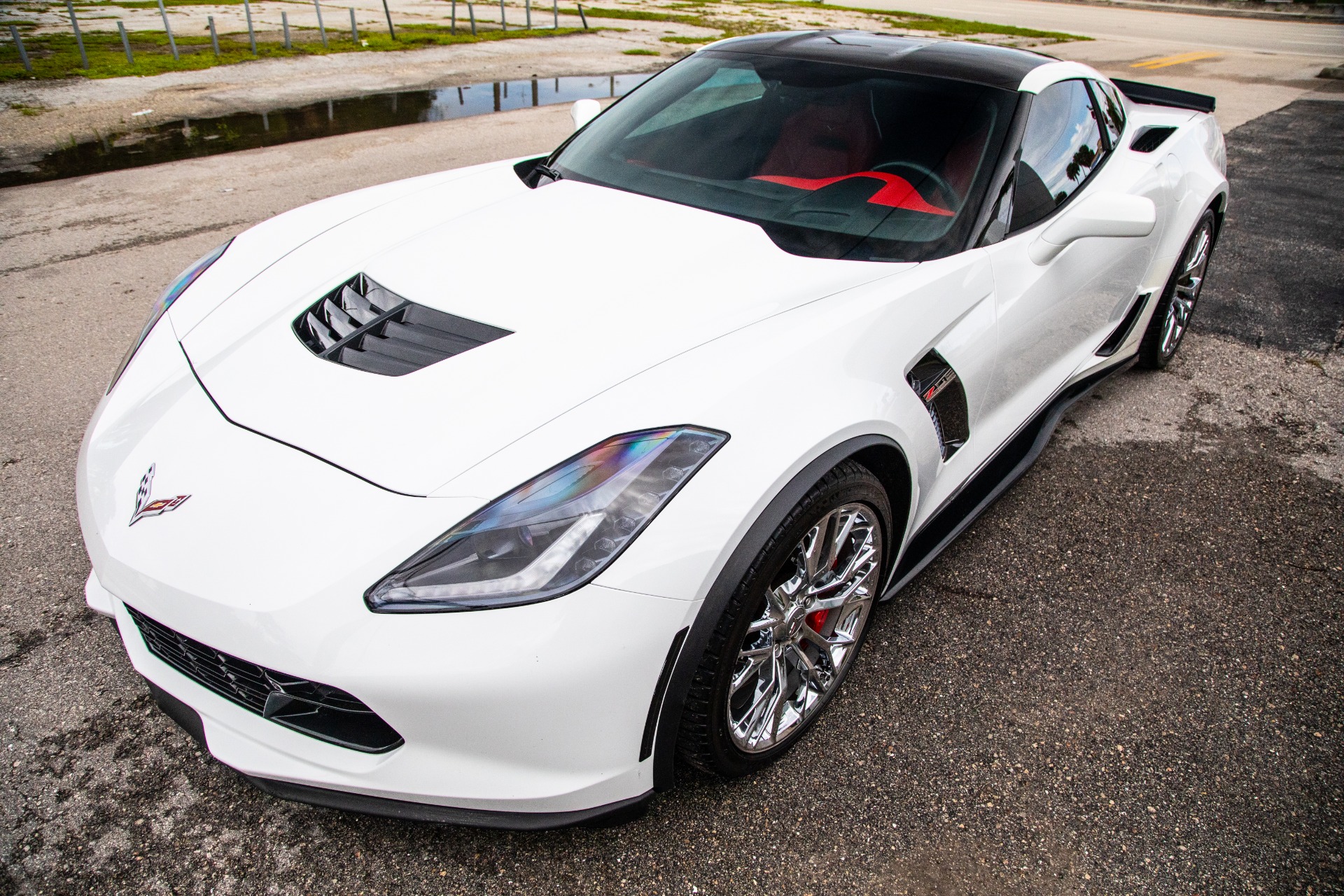 Used-2016-Chevrolet-Corvette-Z06