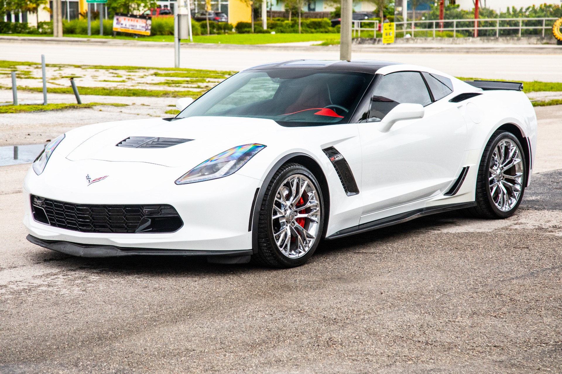 Used-2016-Chevrolet-Corvette-Z06