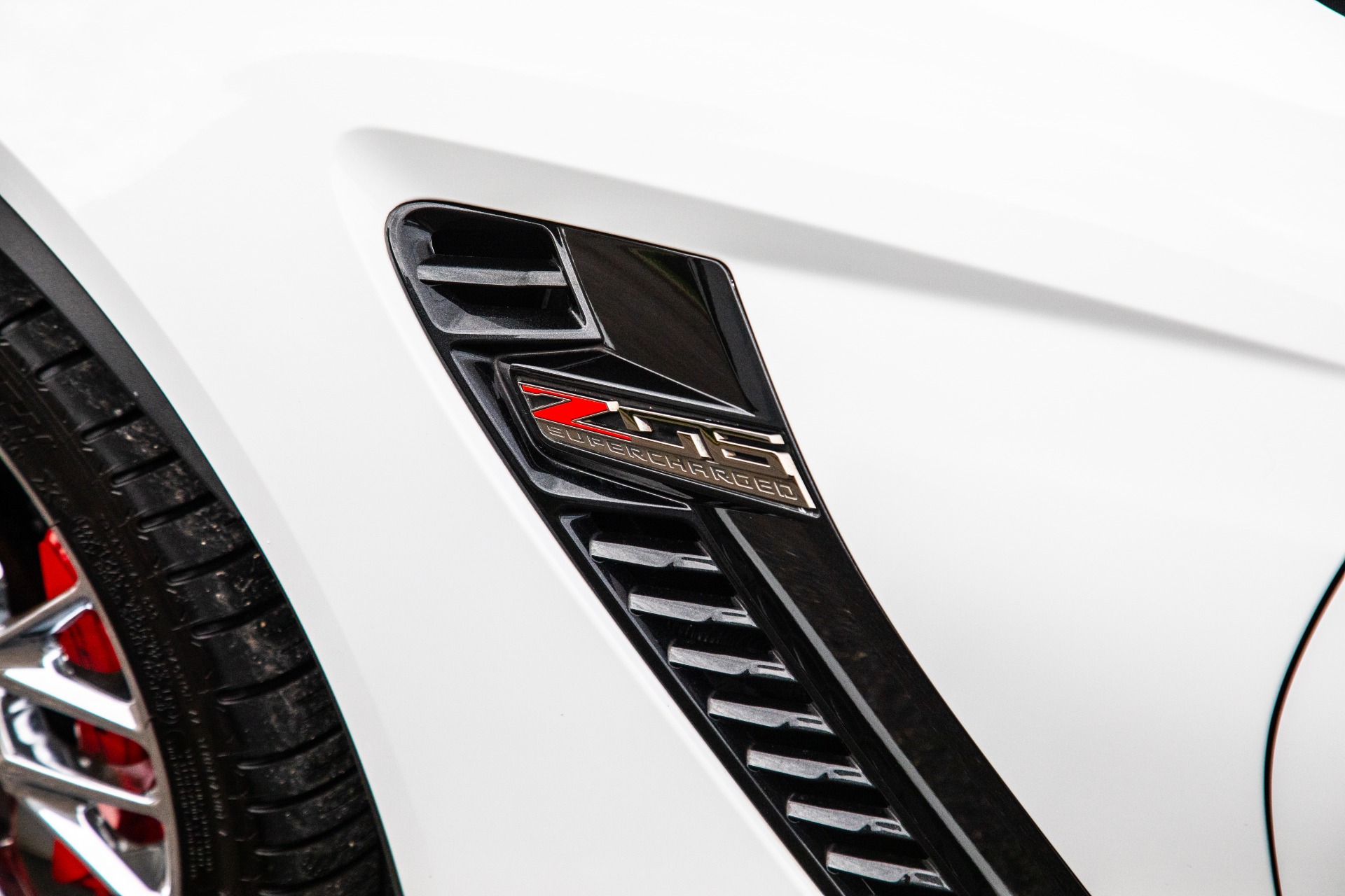 Used-2016-Chevrolet-Corvette-Z06