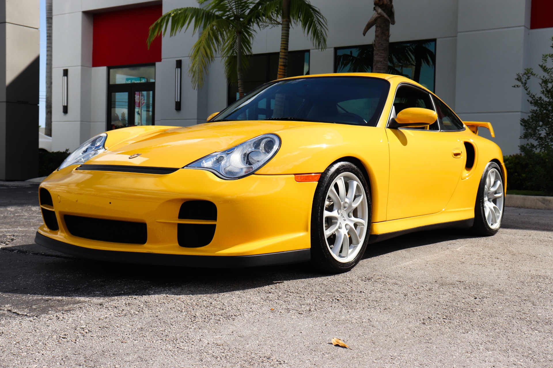 Used-2004-Porsche-911-GT2