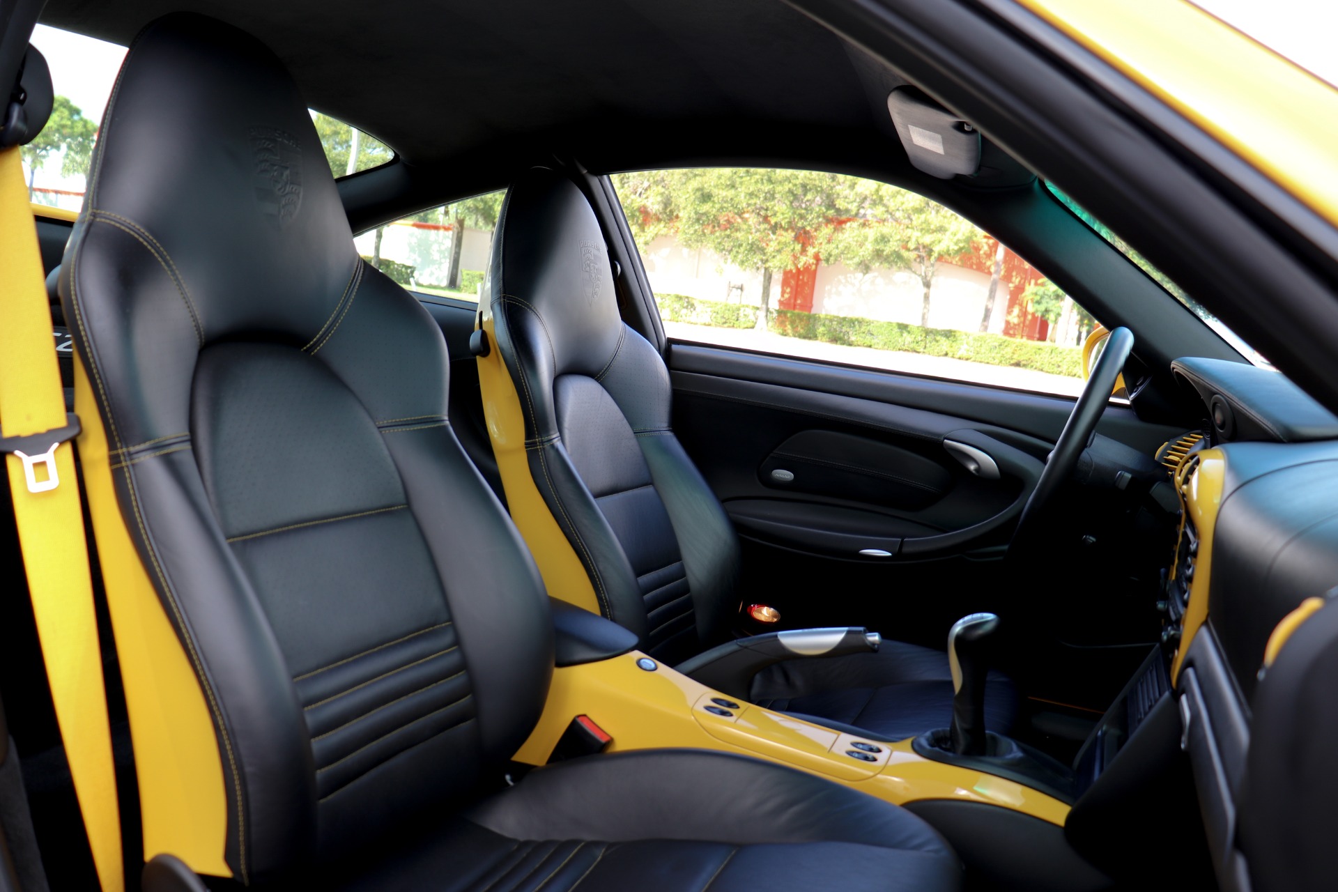 Used-2004-Porsche-911-GT2