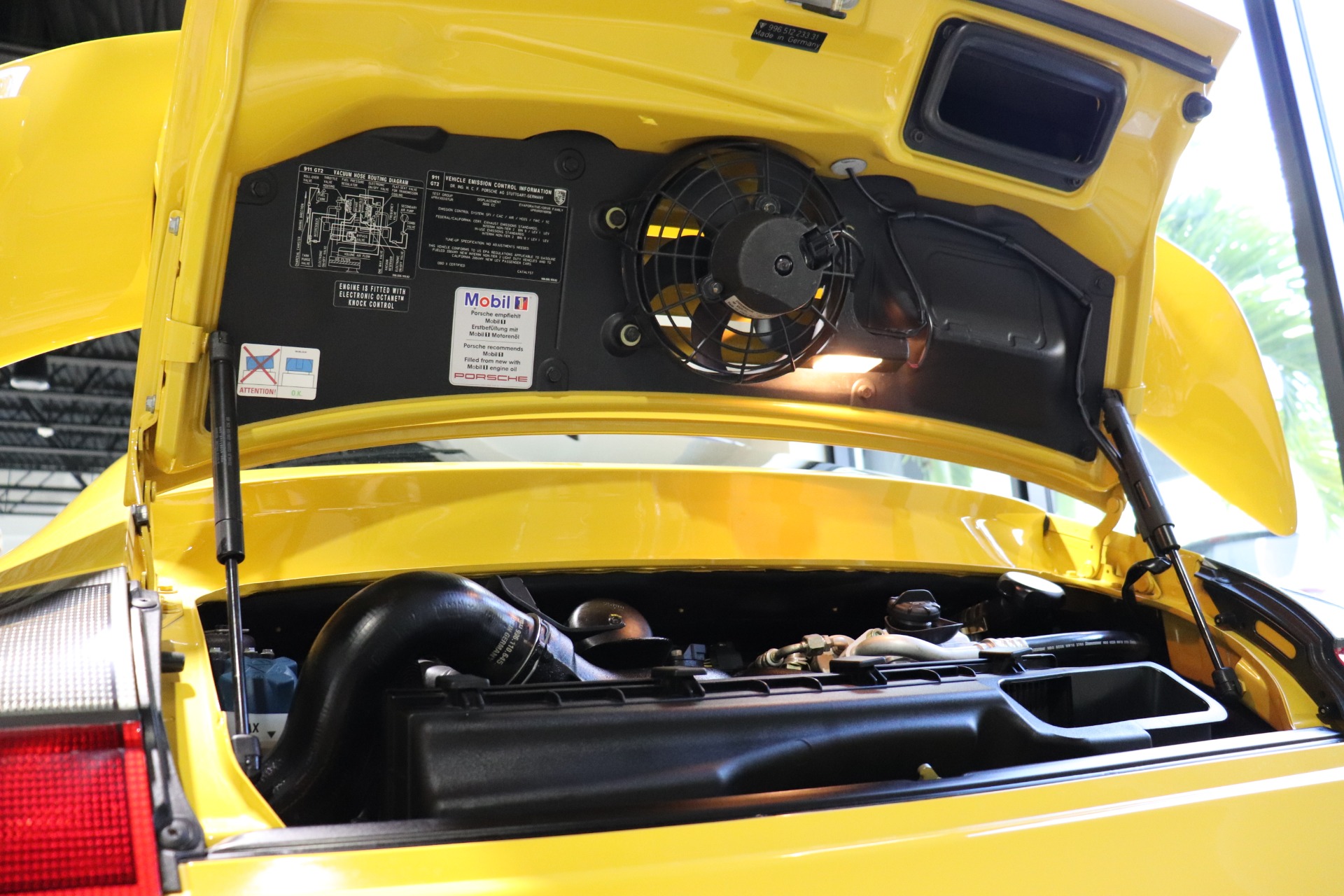 Used-2004-Porsche-911-GT2