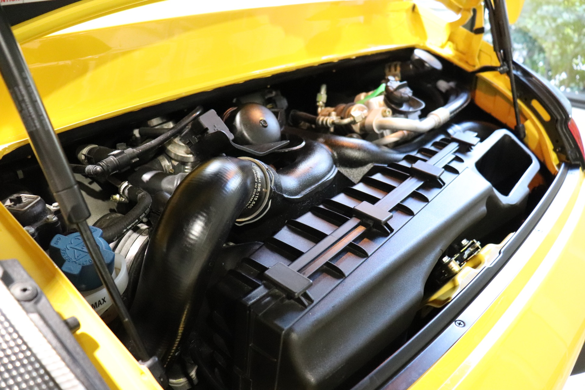 Used-2004-Porsche-911-GT2