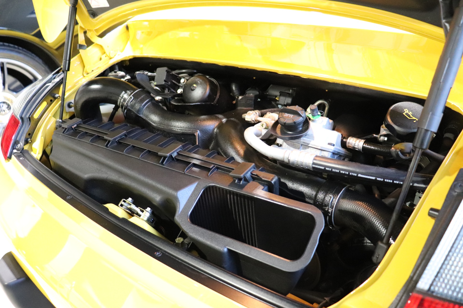 Used-2004-Porsche-911-GT2