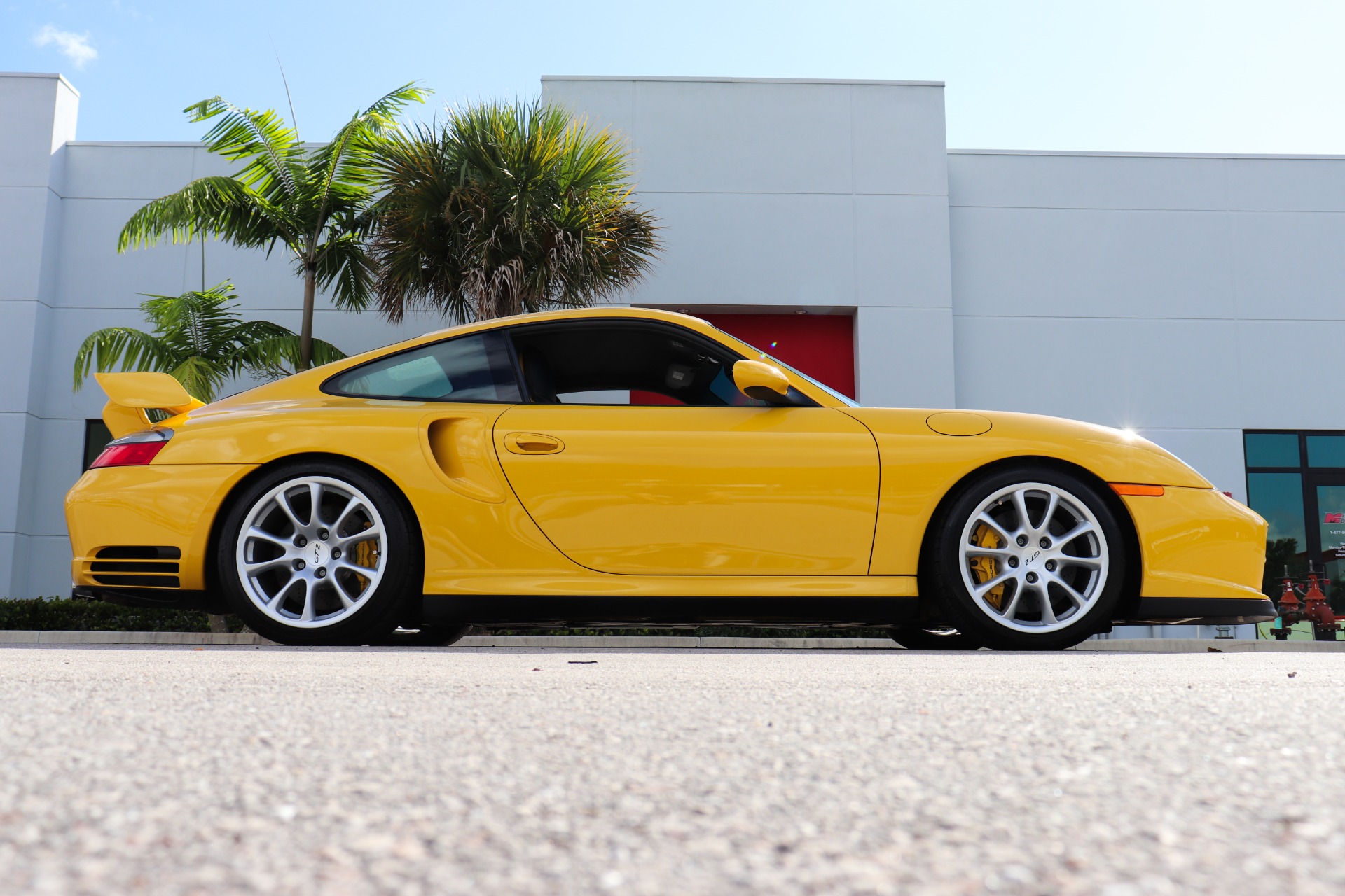 Used-2004-Porsche-911-GT2