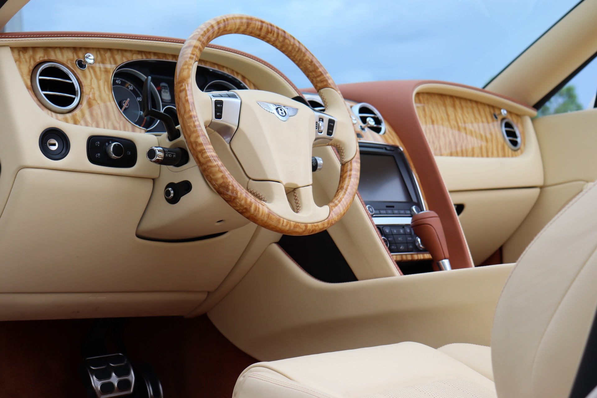 Used-2014-Bentley-Continental-GT-V8