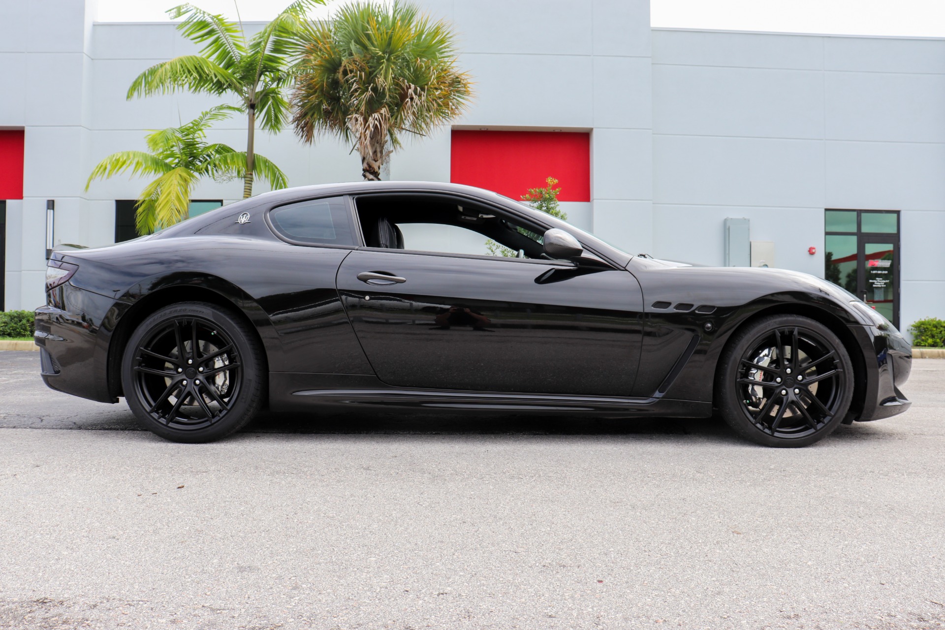 Used-2013-Maserati-GranTurismo-MC