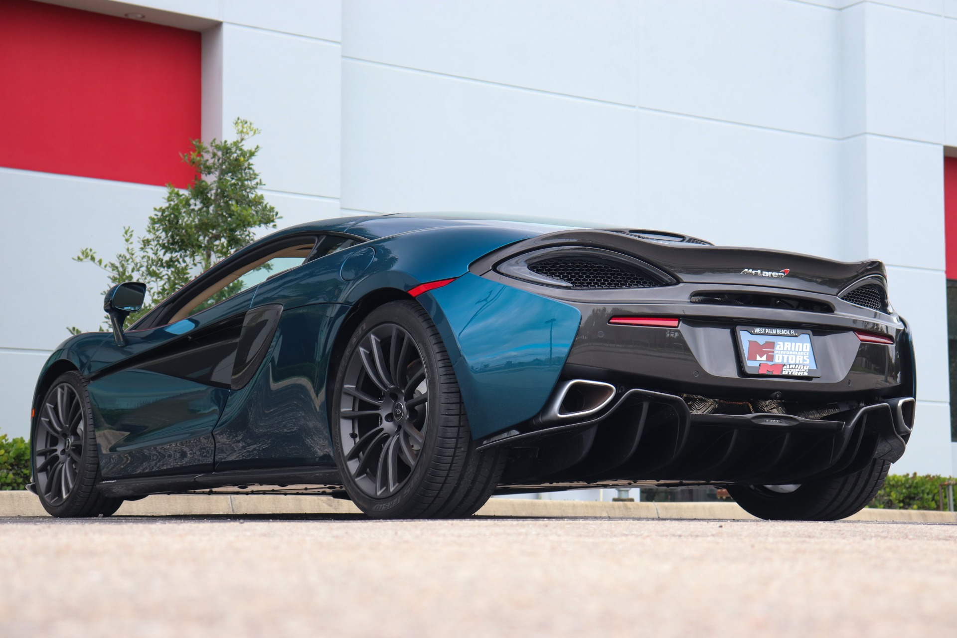 Used-2017-McLaren-570GT