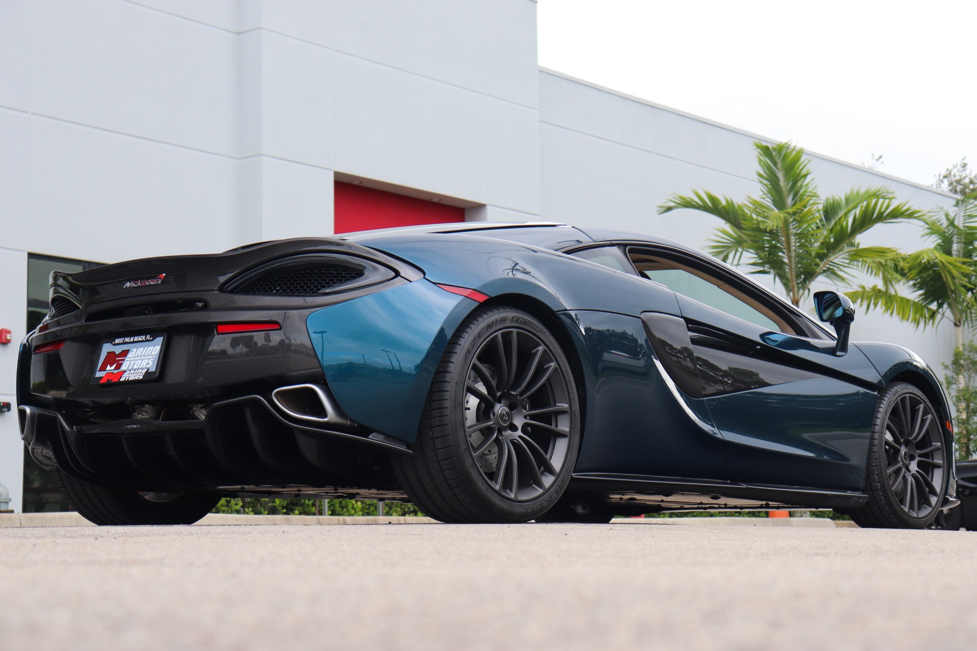 Used-2017-McLaren-570GT