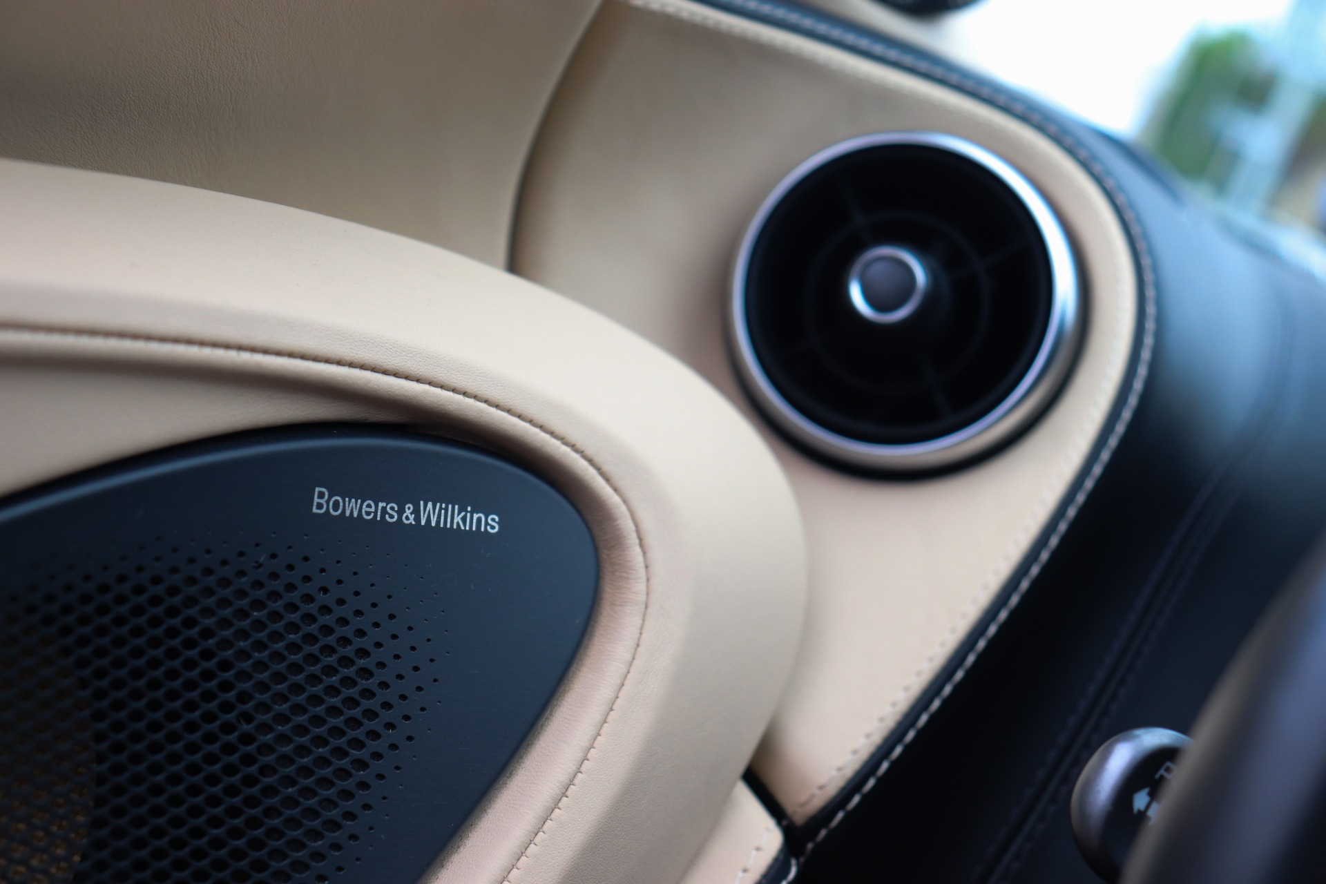 Used-2017-McLaren-570GT