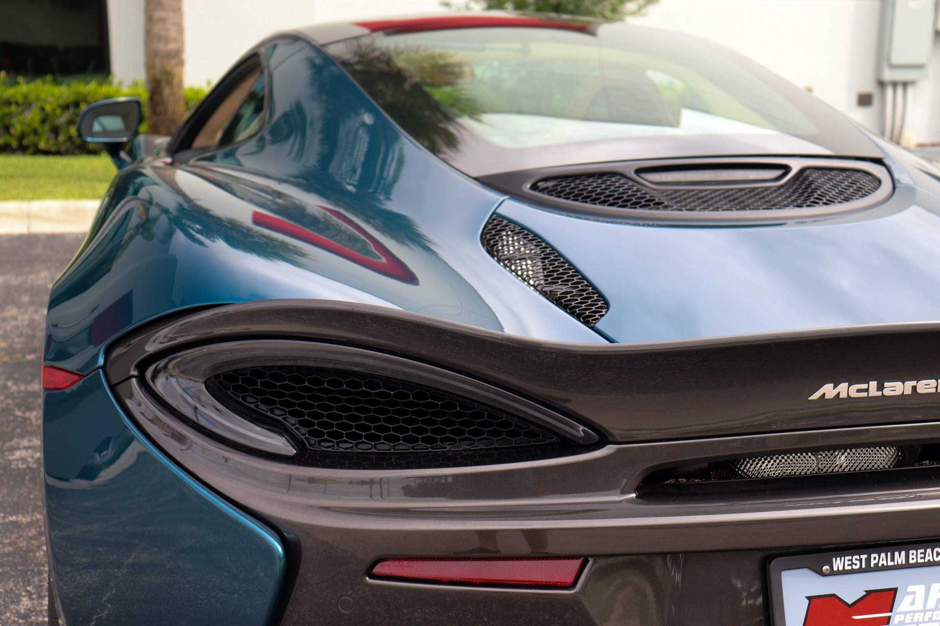 Used-2017-McLaren-570GT
