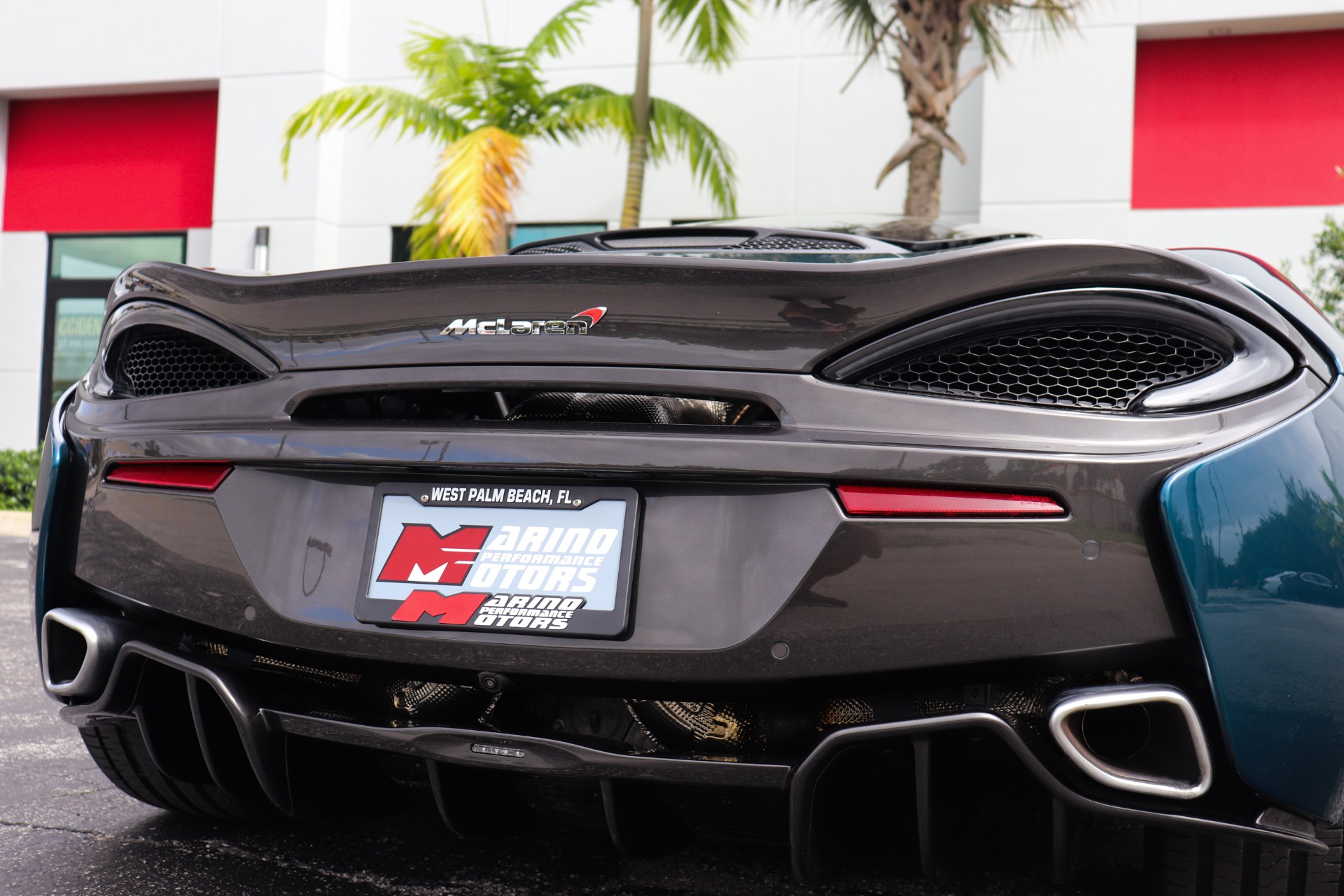 Used-2017-McLaren-570GT