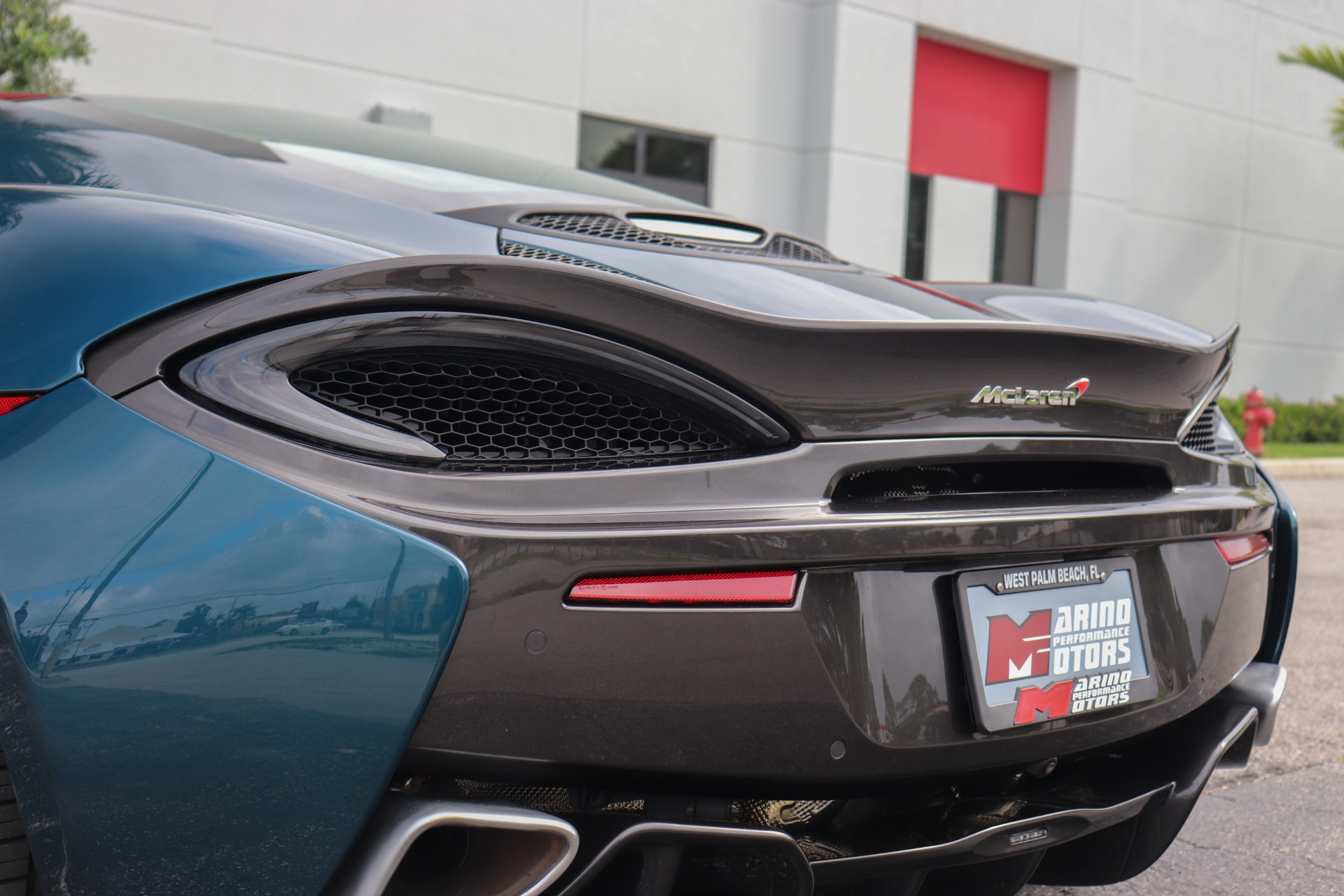 Used-2017-McLaren-570GT