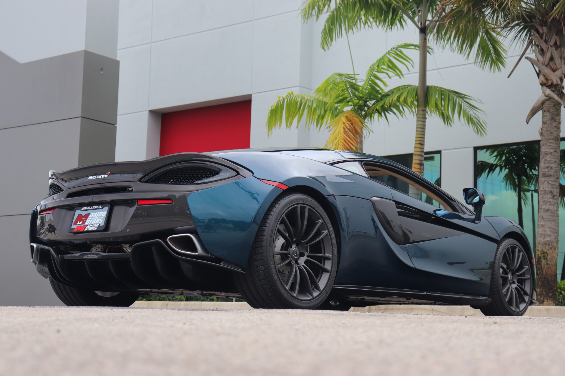 Used-2017-McLaren-570GT