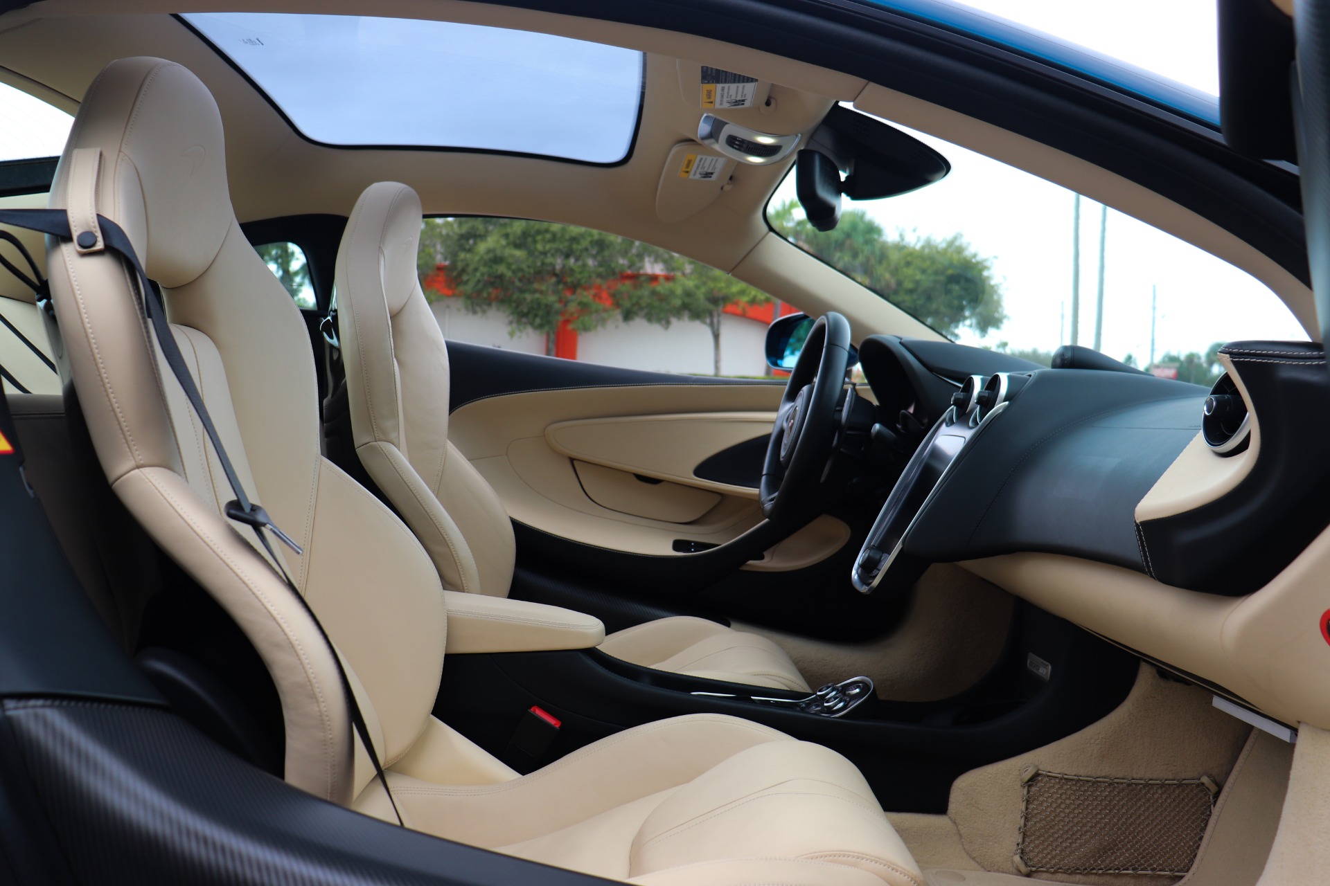 Used-2017-McLaren-570GT