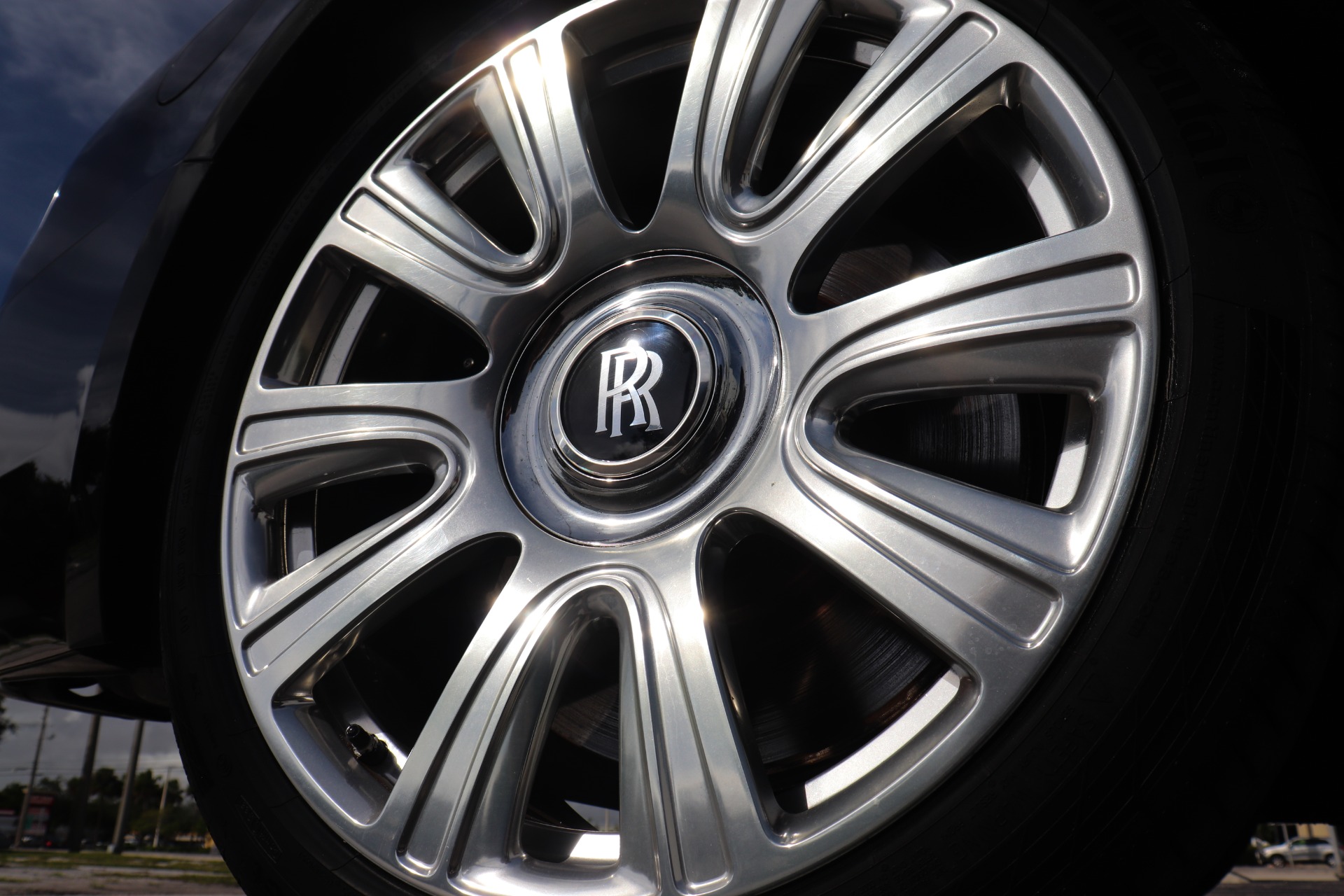 Used-2016-Rolls-Royce-Dawn