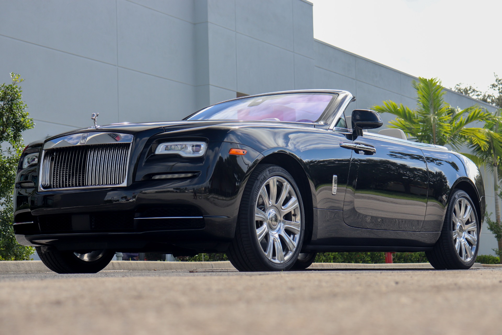 Used-2016-Rolls-Royce-Dawn