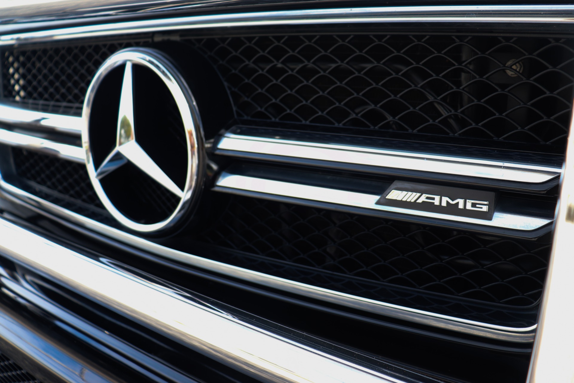 Used-2018-Mercedes-Benz-G-Class-AMG-G-63