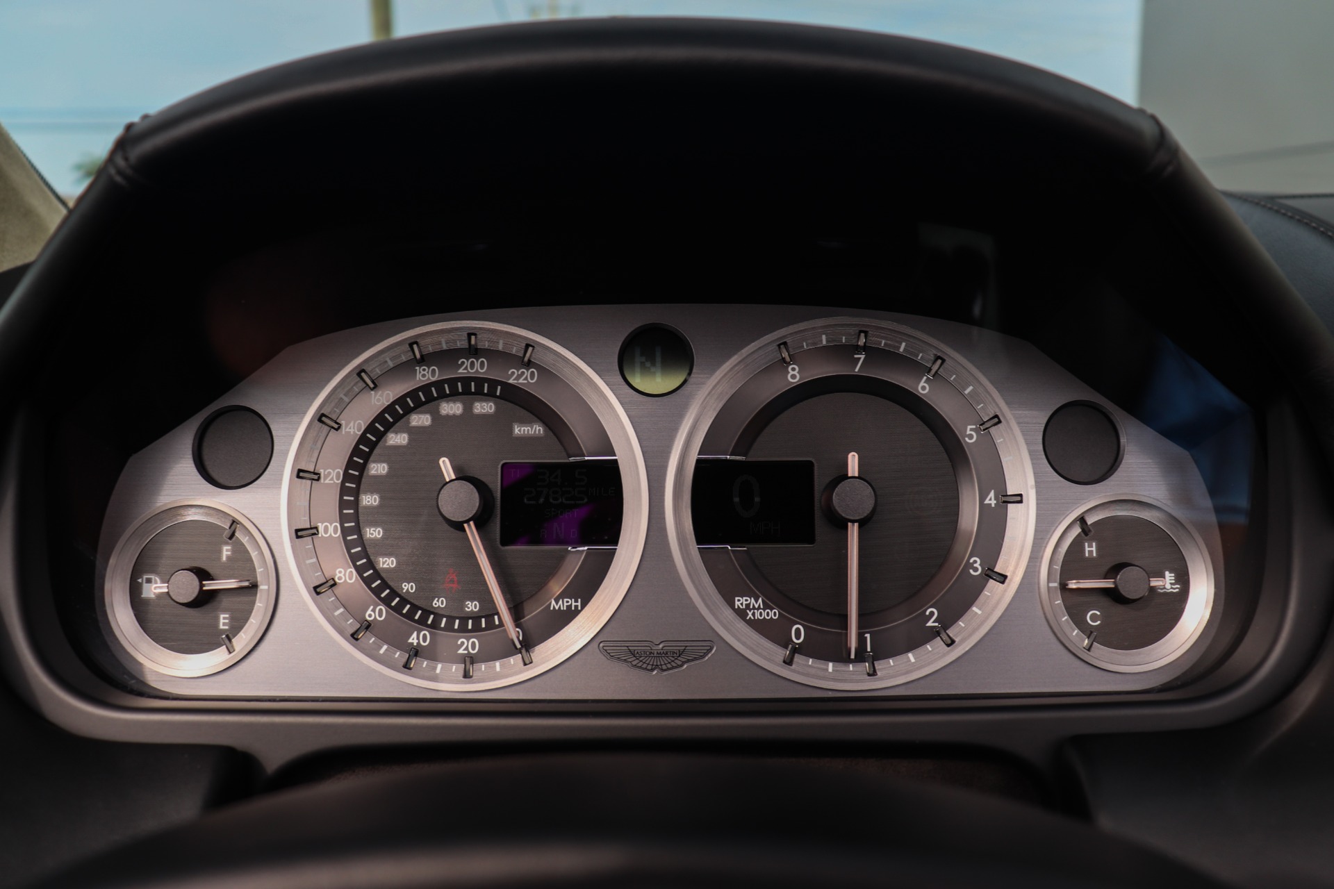 Used-2008-Aston-Martin-V8-Vantage-Roadster