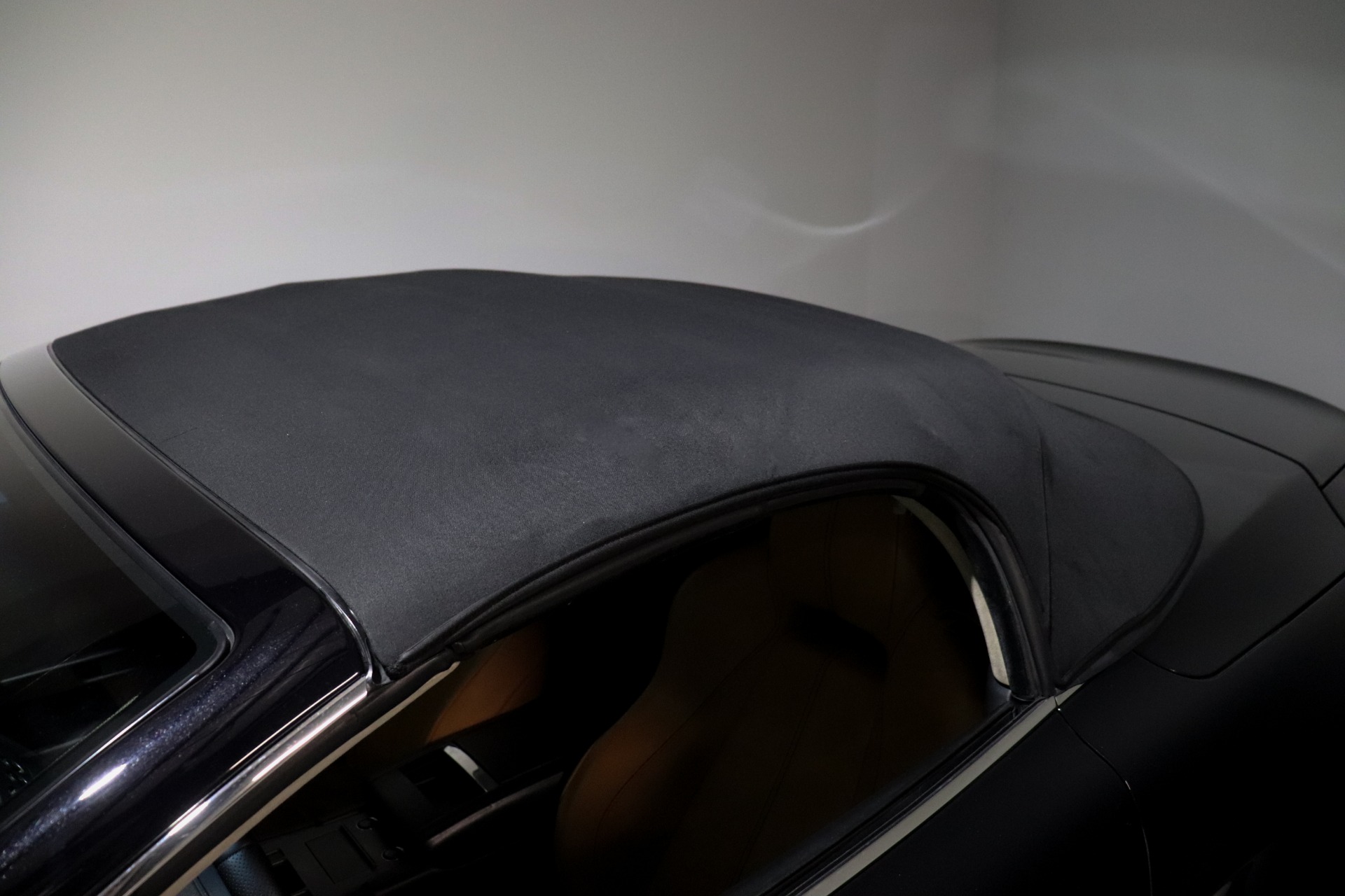 Used-2008-Aston-Martin-V8-Vantage-Roadster