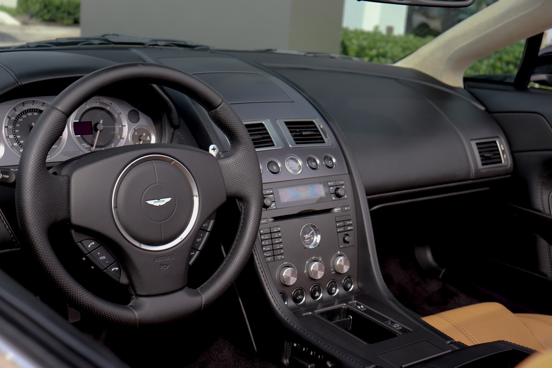 Used-2008-Aston-Martin-V8-Vantage-Roadster