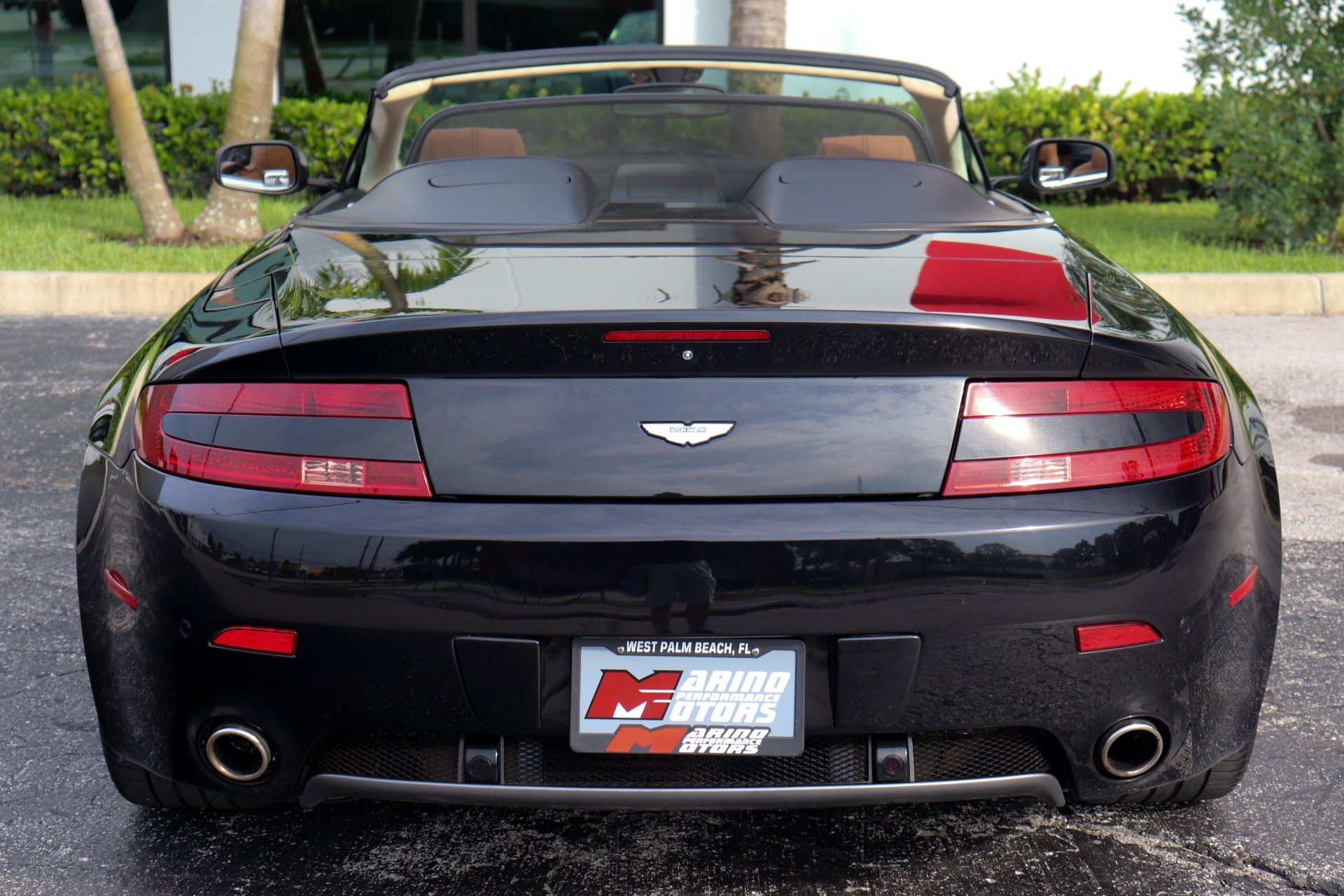 Used-2008-Aston-Martin-V8-Vantage-Roadster