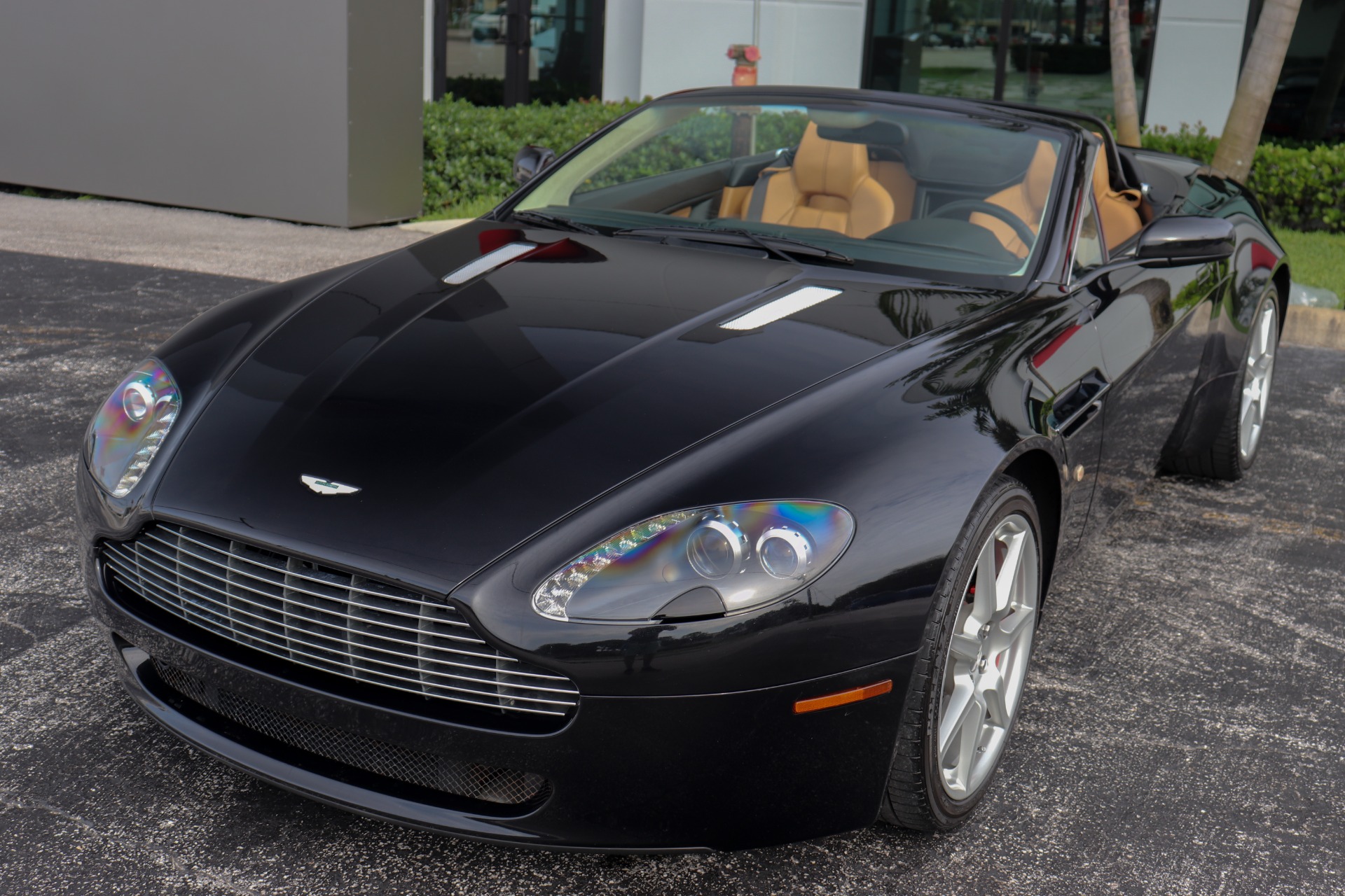 Used-2008-Aston-Martin-V8-Vantage-Roadster