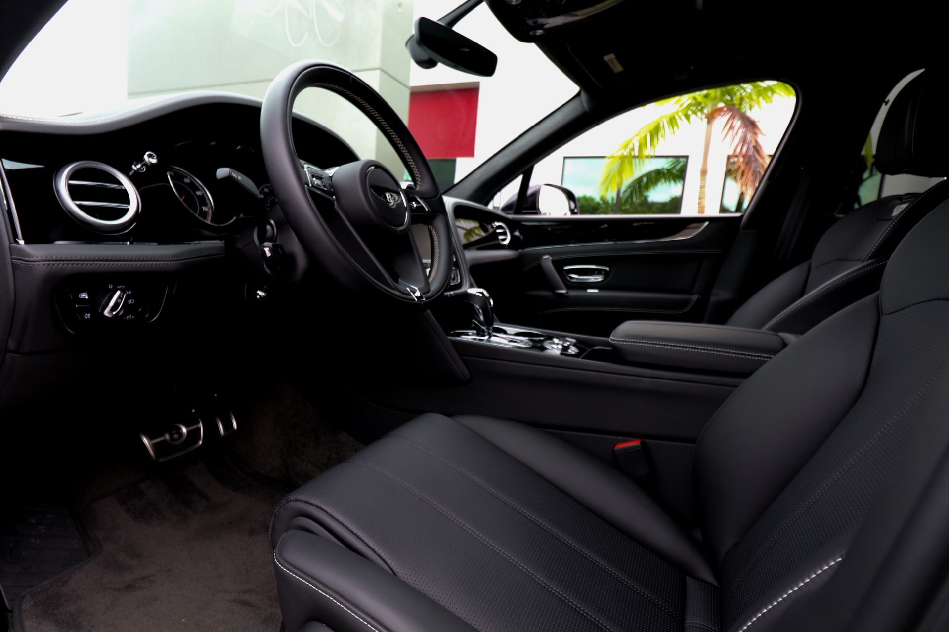 Used-2019-Bentley-Bentayga-V8