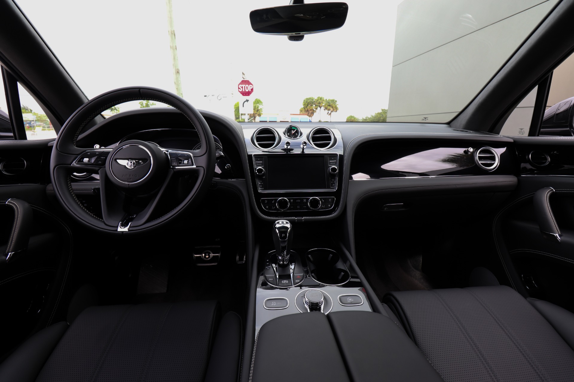 Used-2019-Bentley-Bentayga-V8