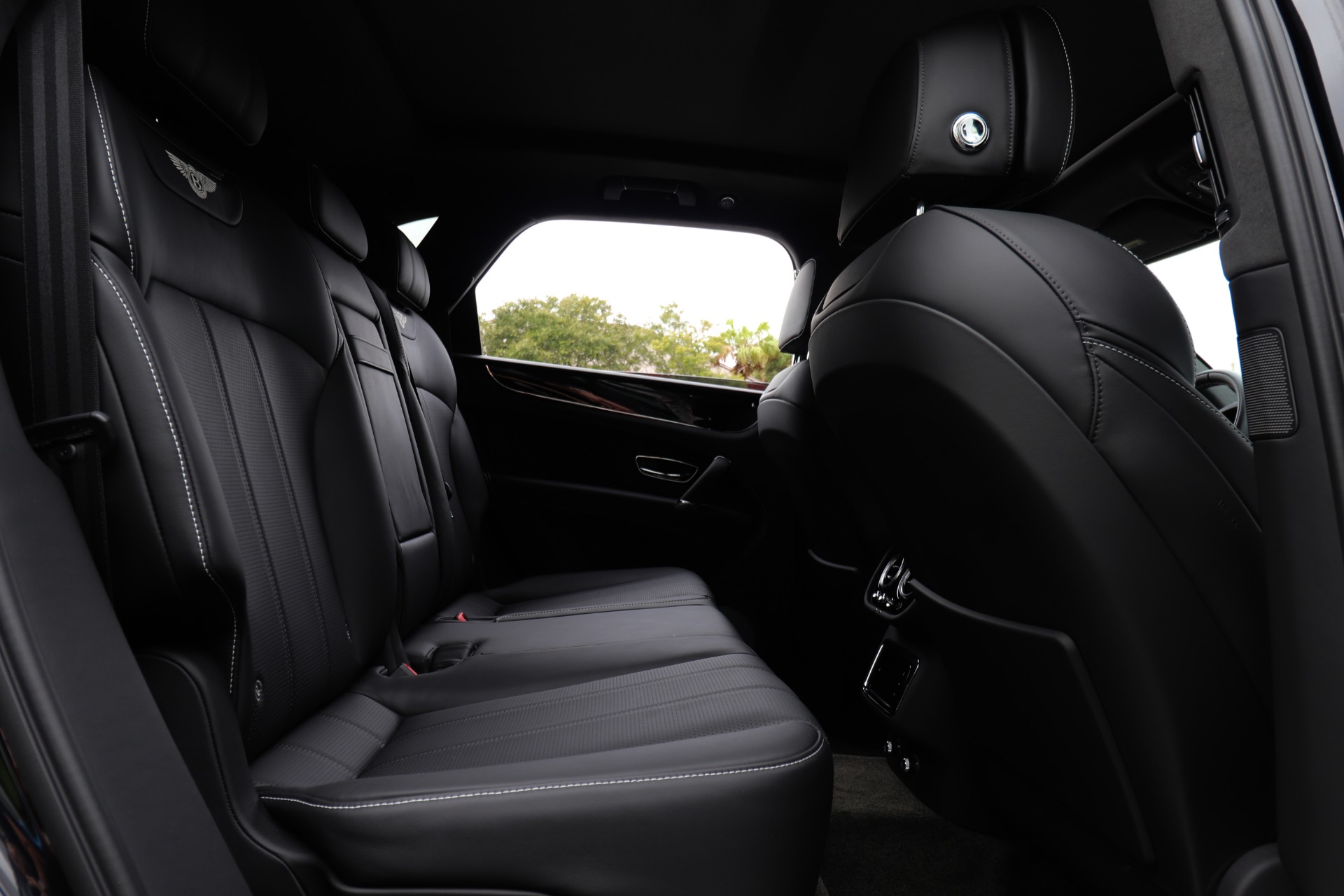 Used-2019-Bentley-Bentayga-V8