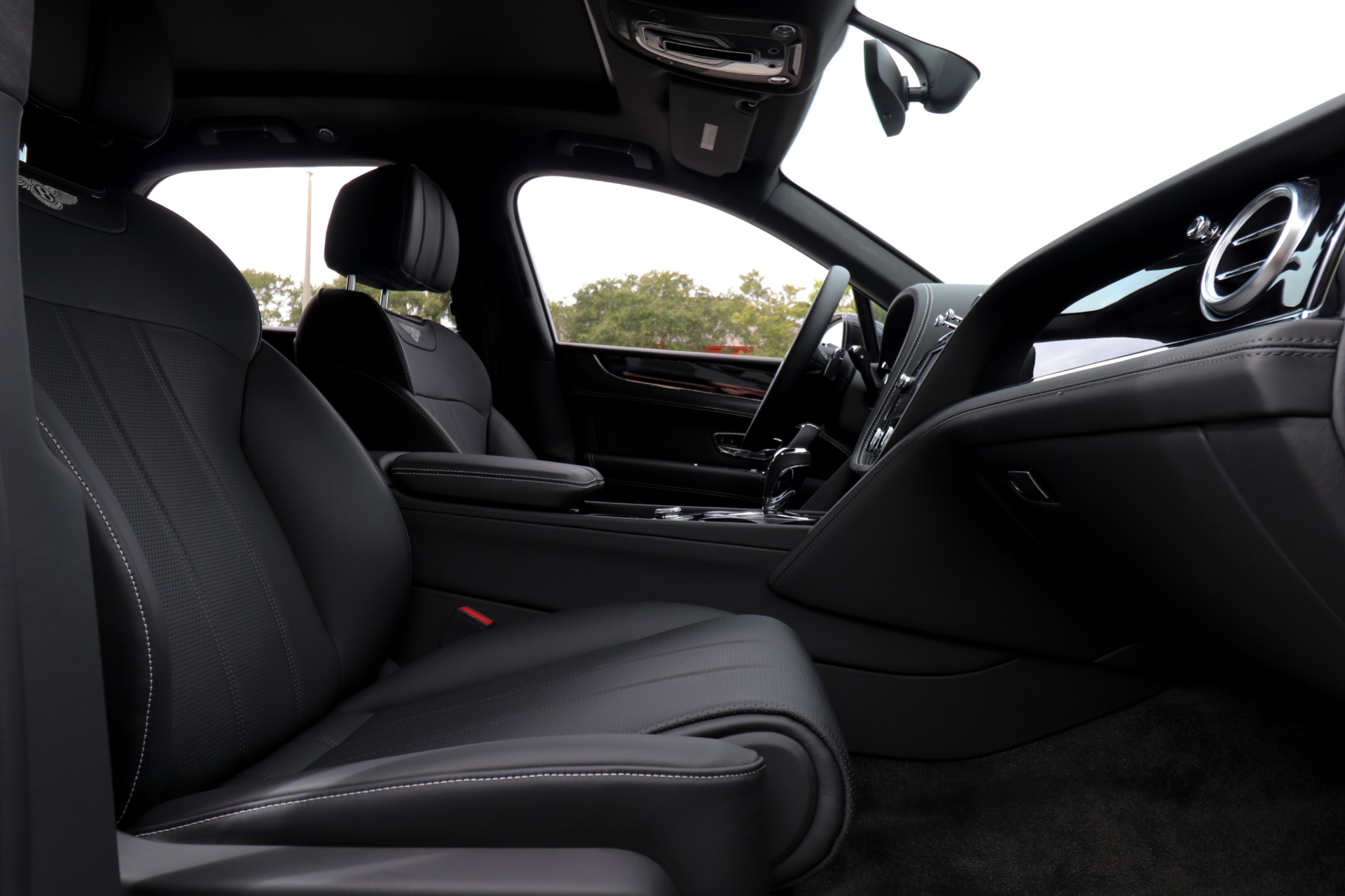 Used-2019-Bentley-Bentayga-V8