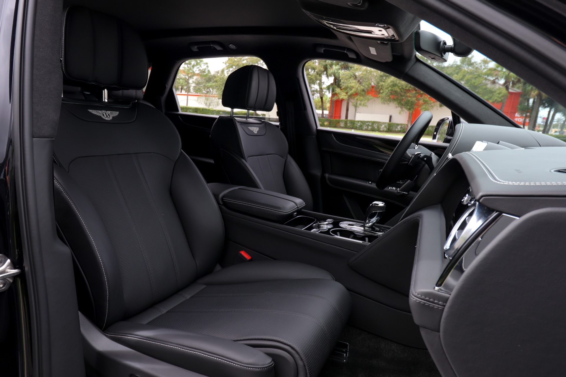 Used-2019-Bentley-Bentayga-V8