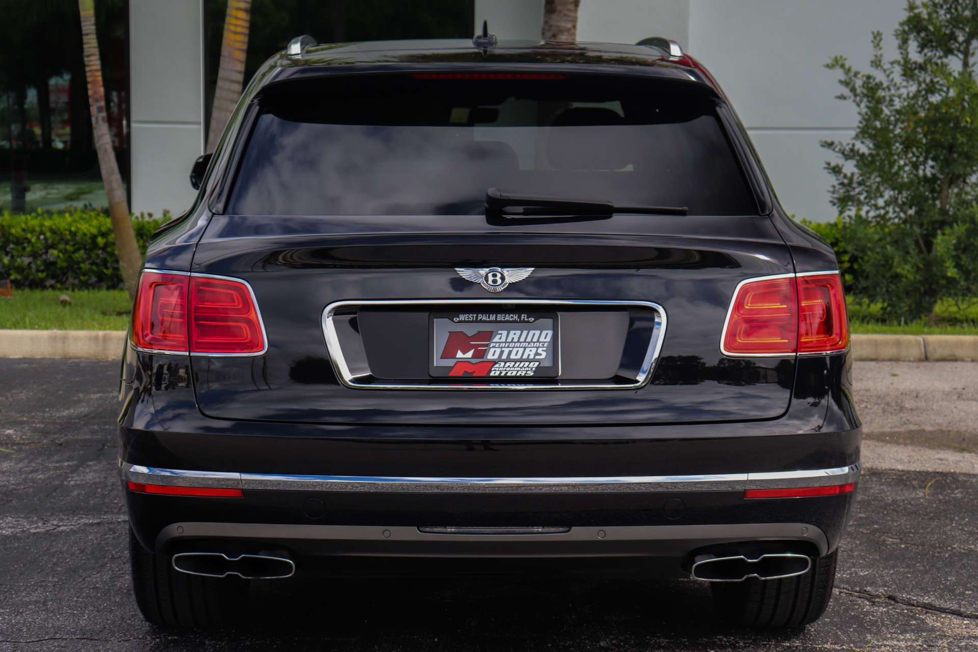 Used-2019-Bentley-Bentayga-V8
