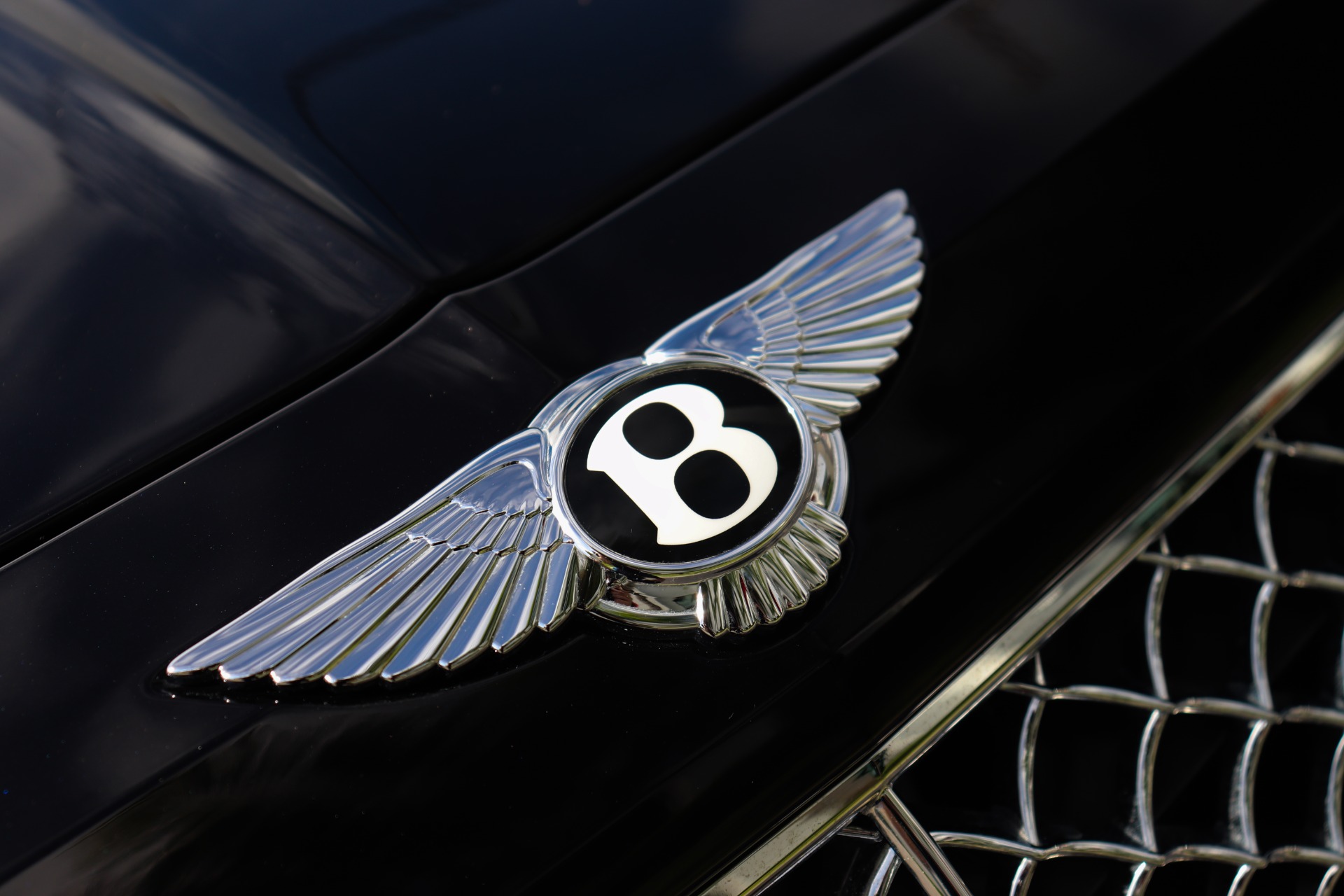 Used-2019-Bentley-Bentayga-V8