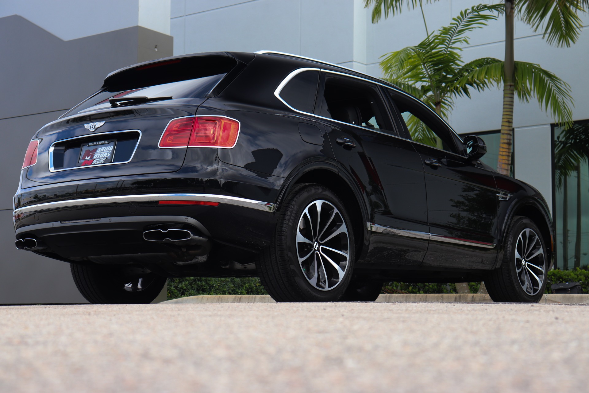 Used-2019-Bentley-Bentayga-V8