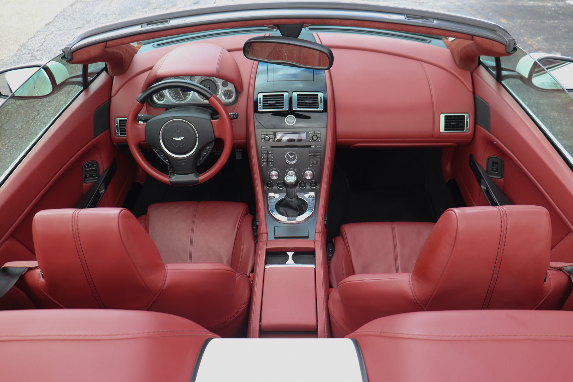 Used-2008-Aston-Martin-V8-Vantage-Roadster