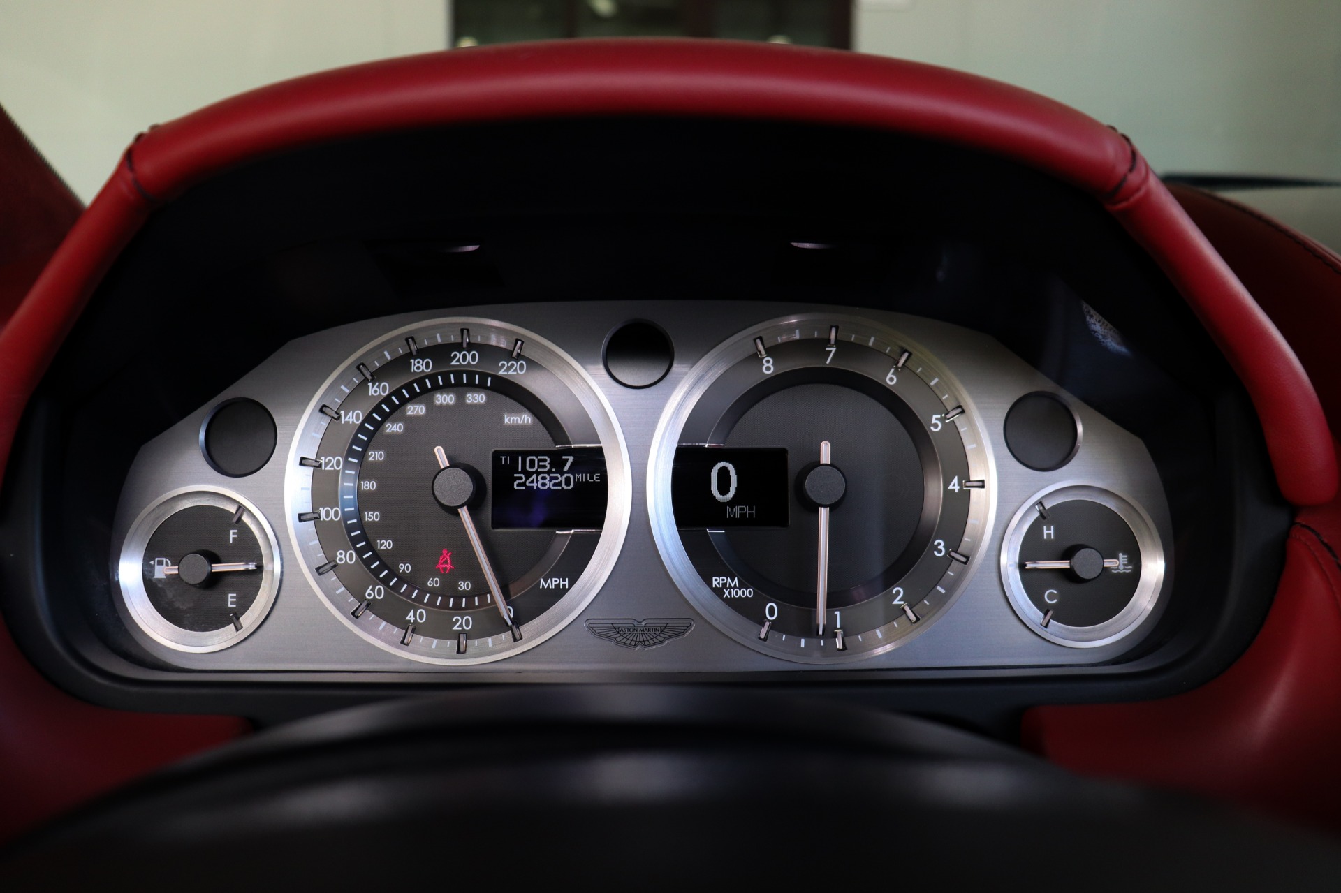 Used-2008-Aston-Martin-V8-Vantage-Roadster