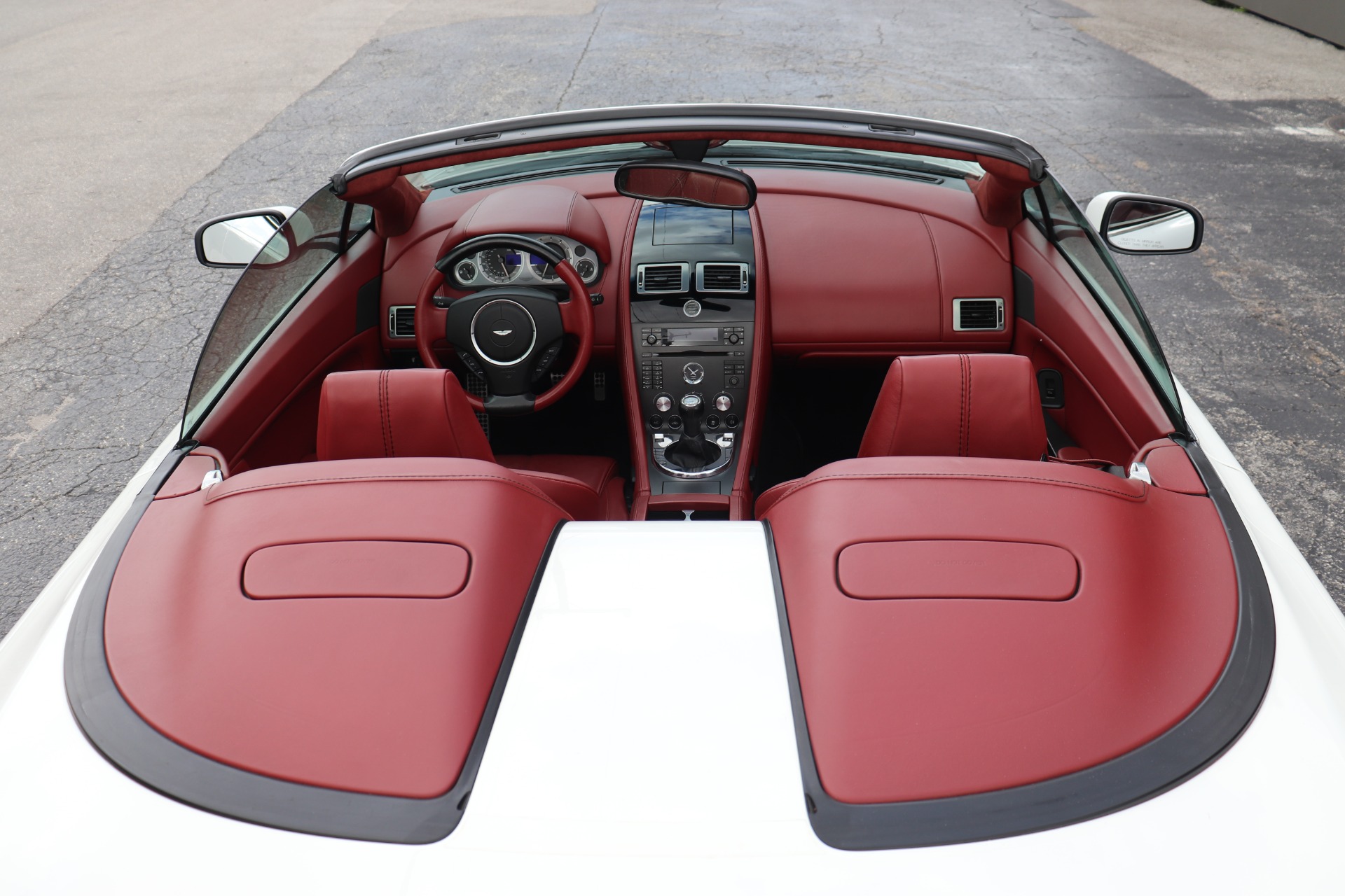 Used-2008-Aston-Martin-V8-Vantage-Roadster