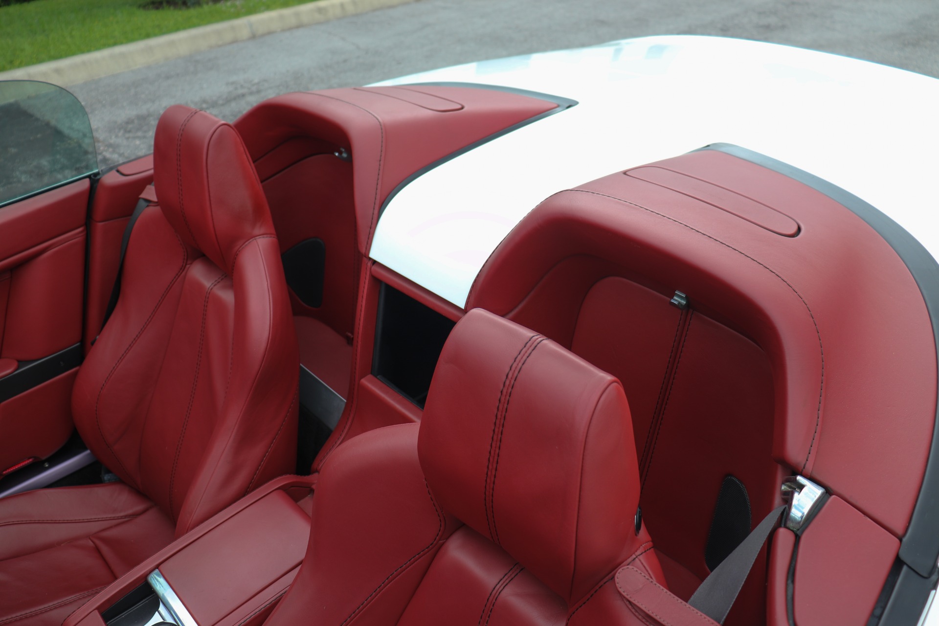 Used-2008-Aston-Martin-V8-Vantage-Roadster