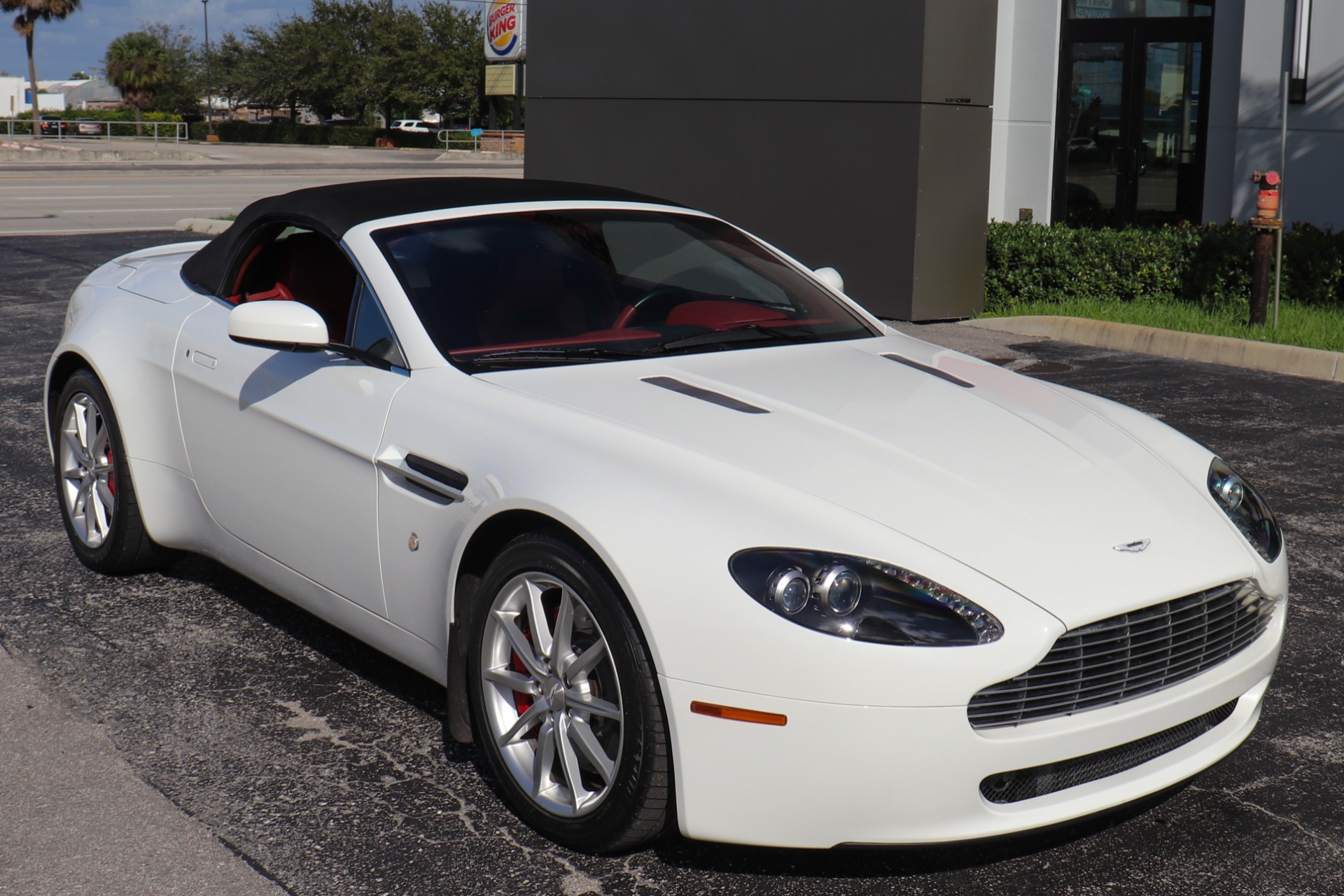 Used-2008-Aston-Martin-V8-Vantage-Roadster