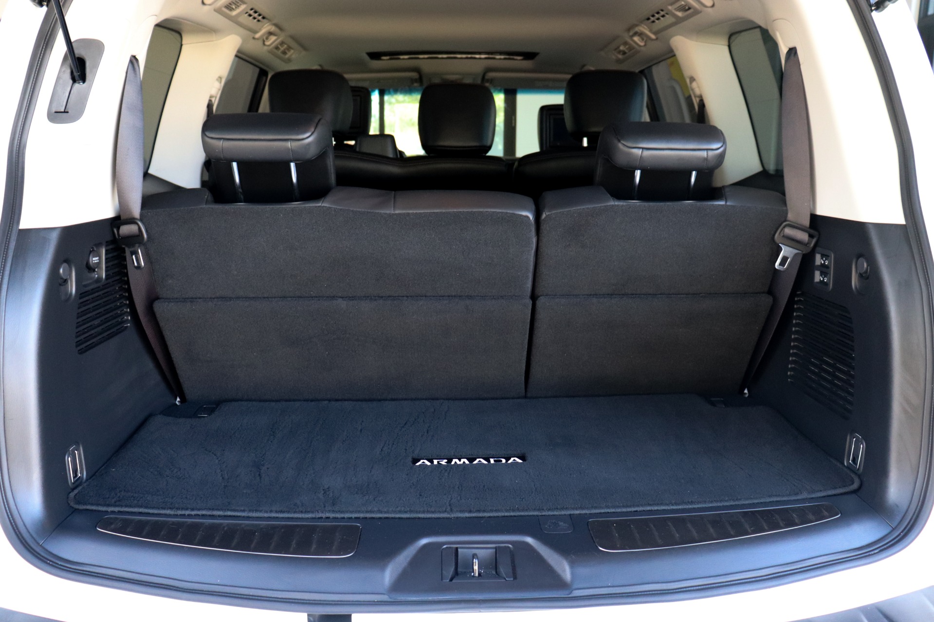 Used-2017-Nissan-Armada-Platinum