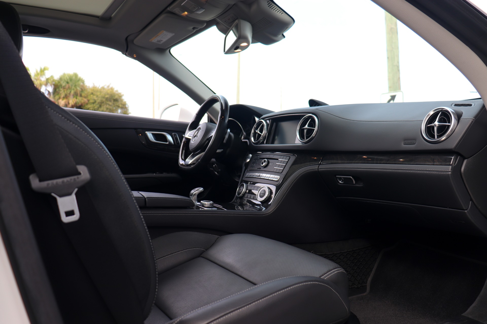 Used-2017-Mercedes-Benz-SL-Class-SL-450