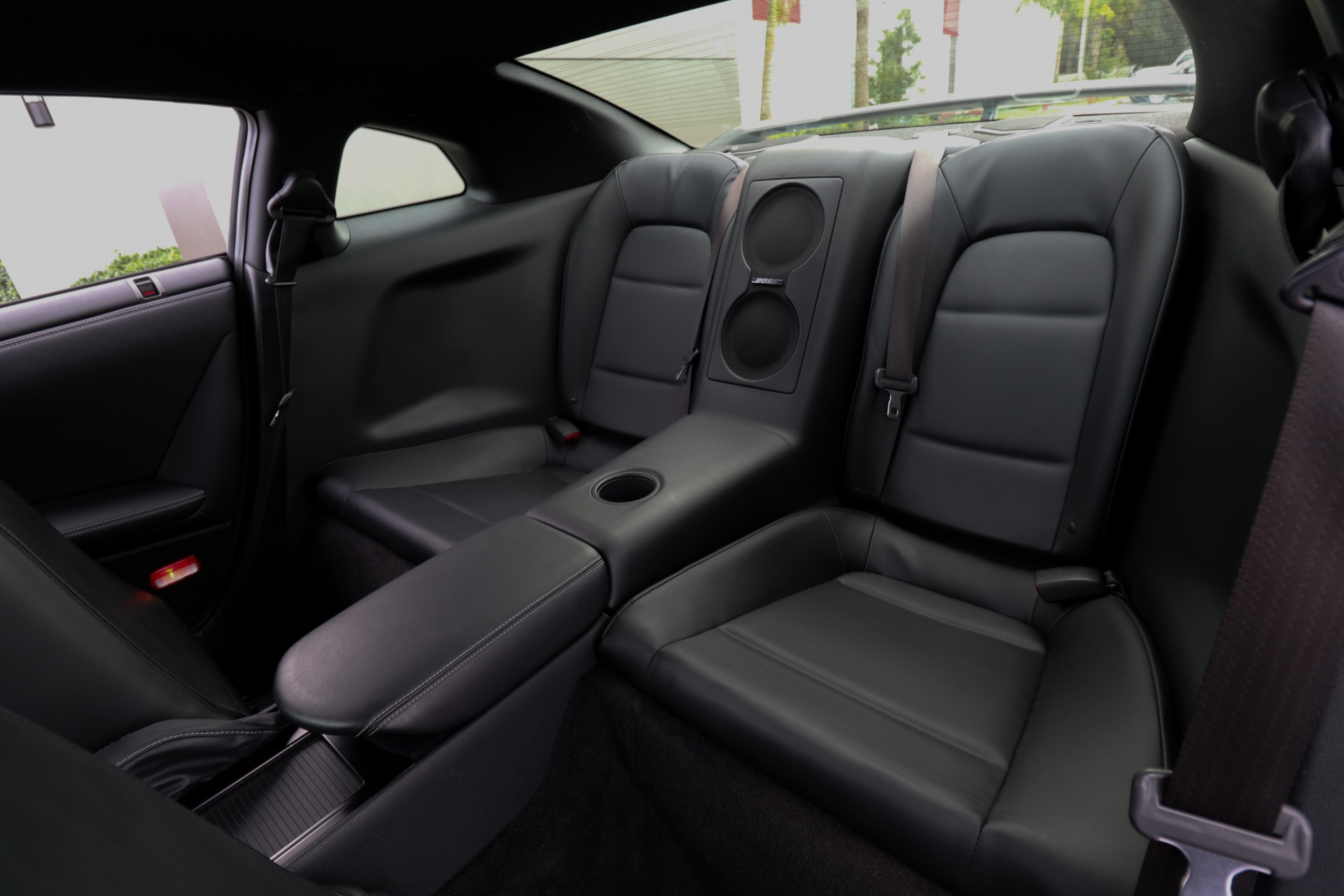 Used-2016-Nissan-GT-R-Black-Edition