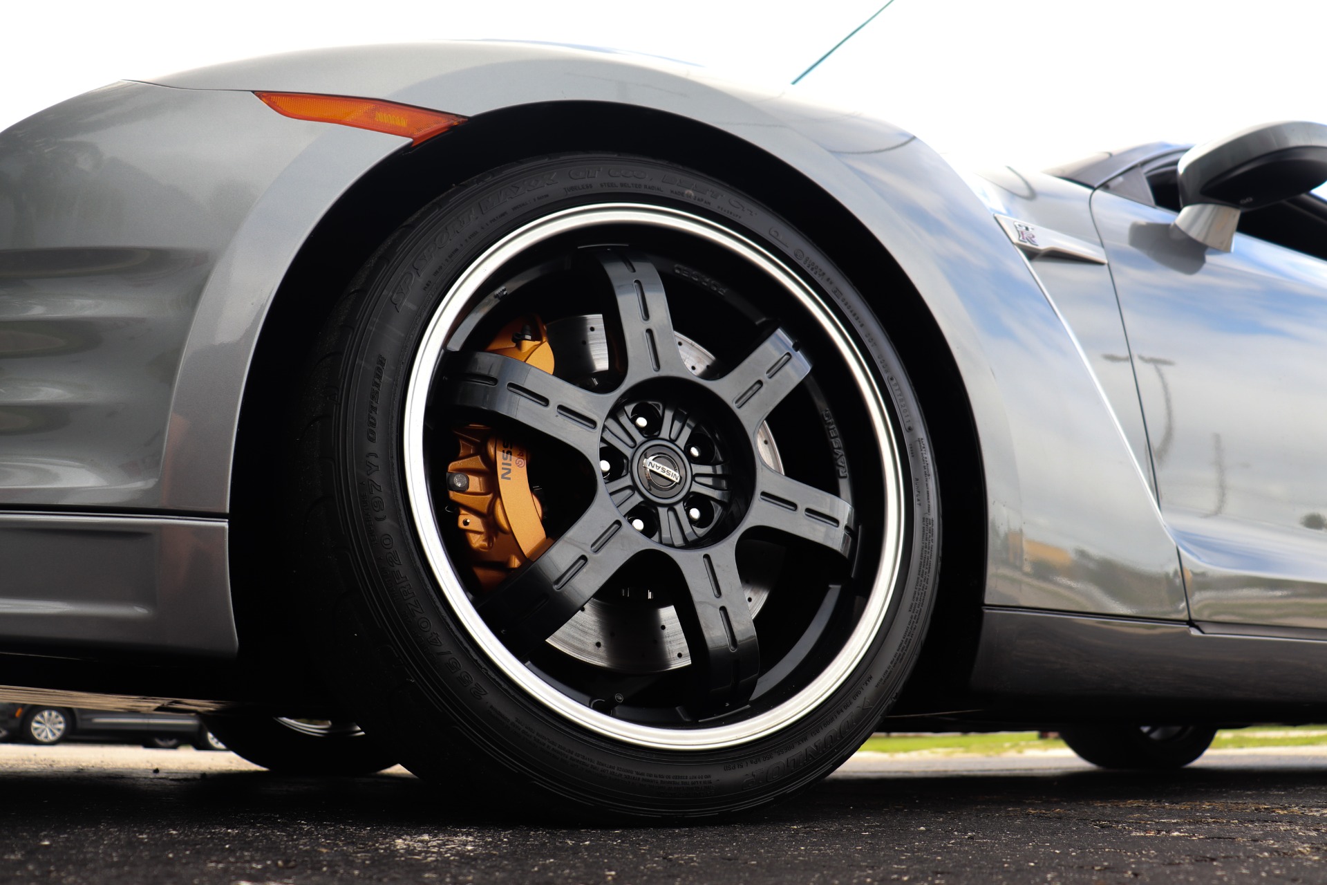 Used-2016-Nissan-GT-R-Black-Edition